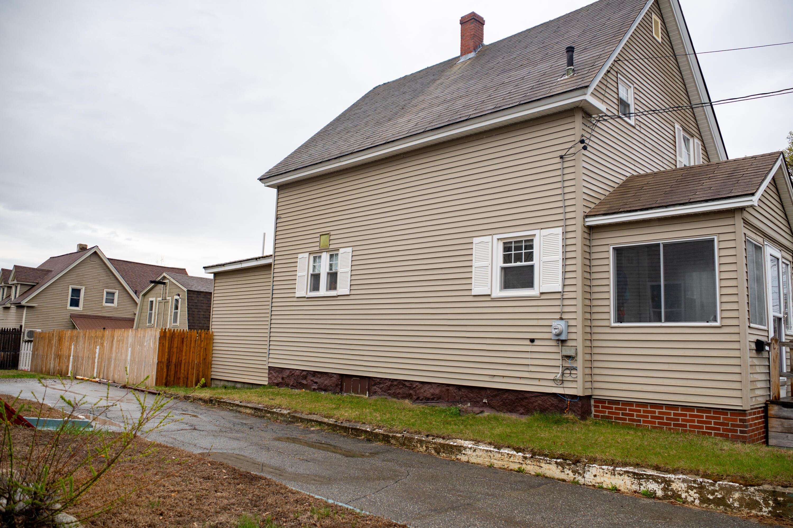 25 Katahdin Avenue, Millinocket, ME, 04462