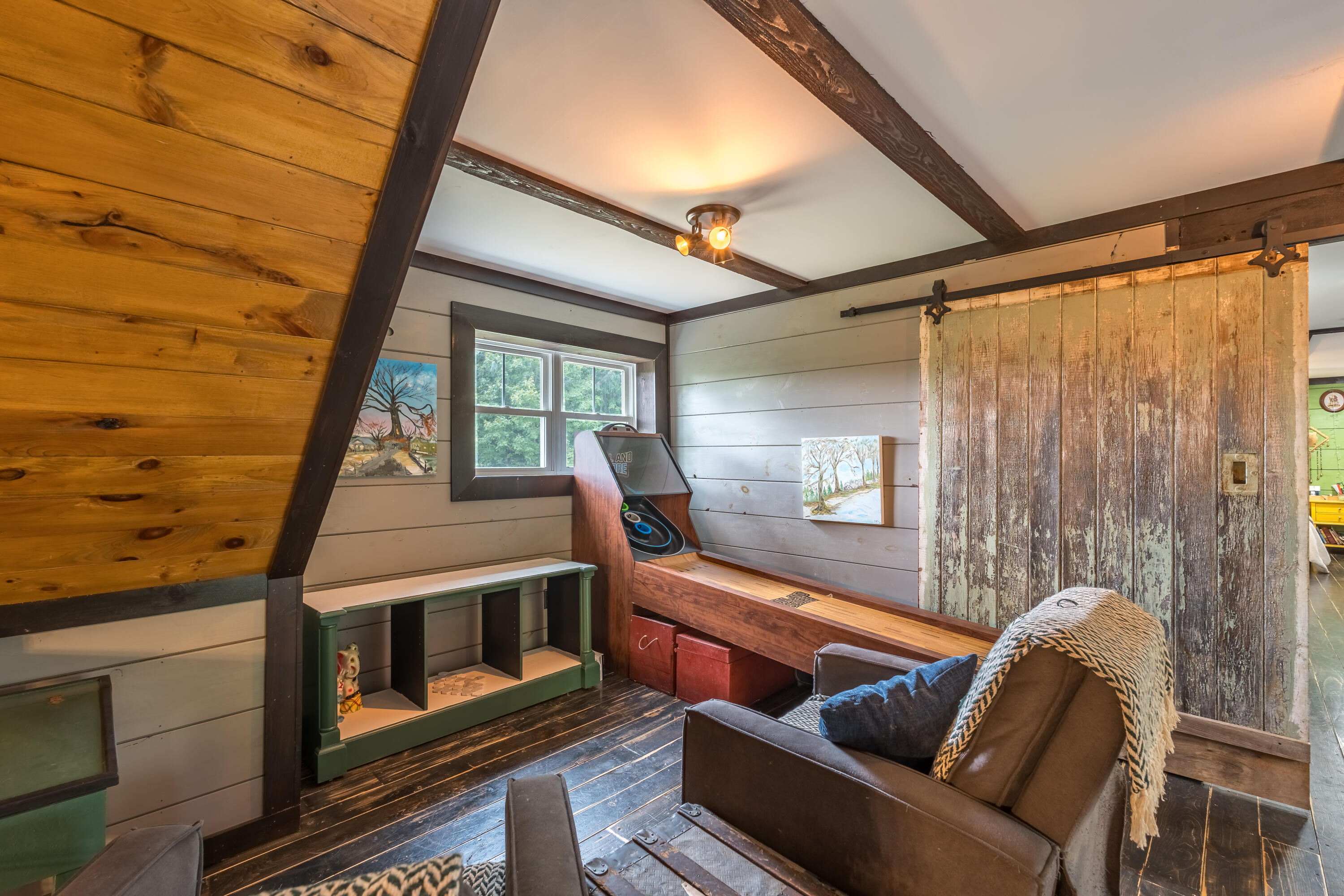 42 East Oxford Road, Paris, ME, 04281