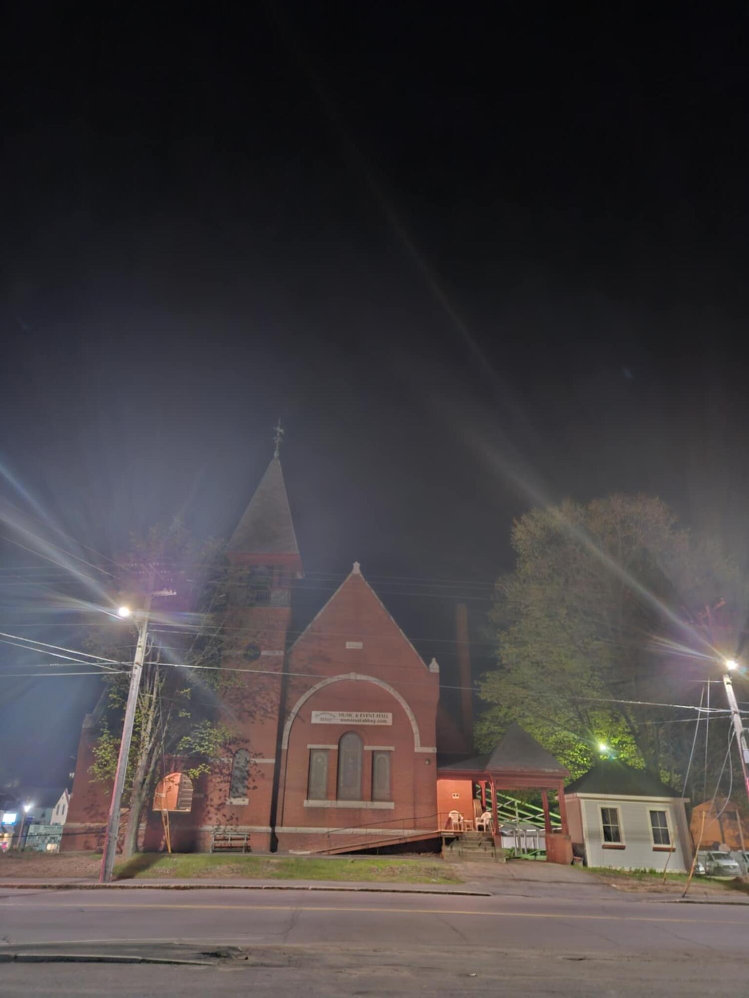 98 Main Street, Madison, ME, 04950