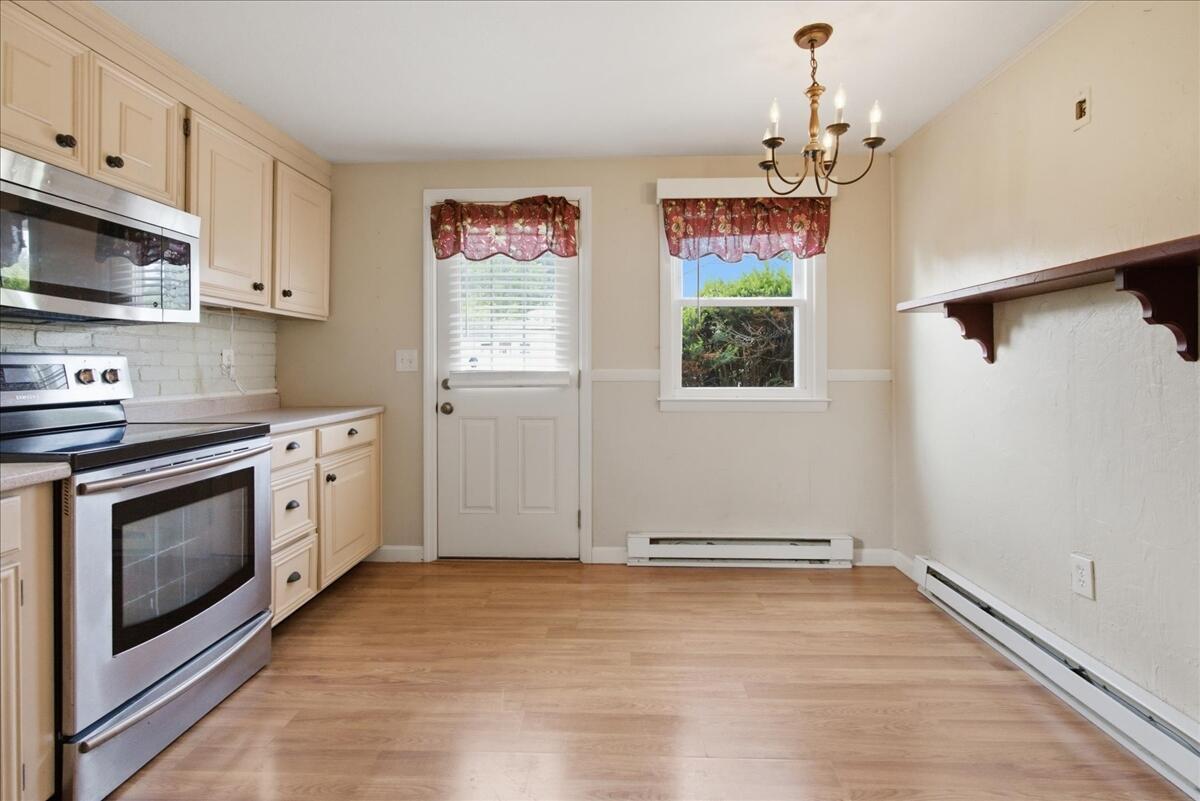 2 Quaker Road, Westbrook, ME 04092 53-DSC07427
