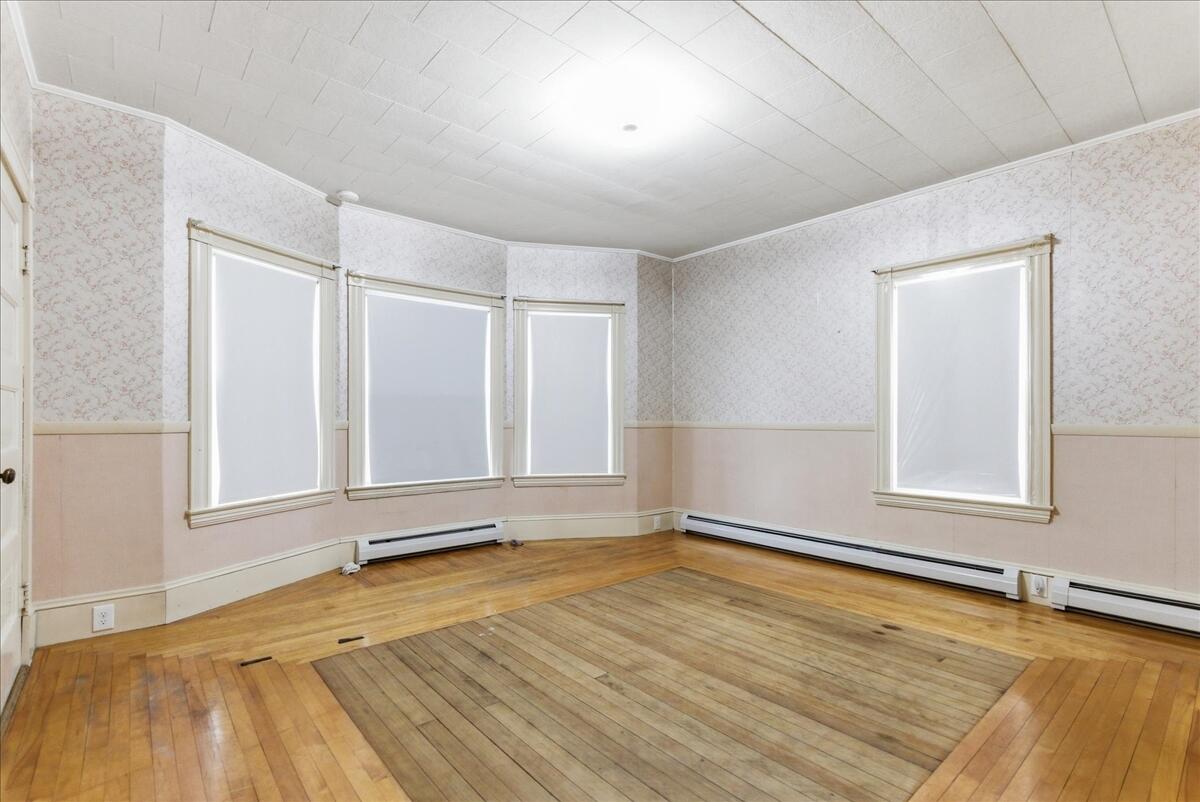 9 Harlow Hill Road, Mexico, ME, 04257