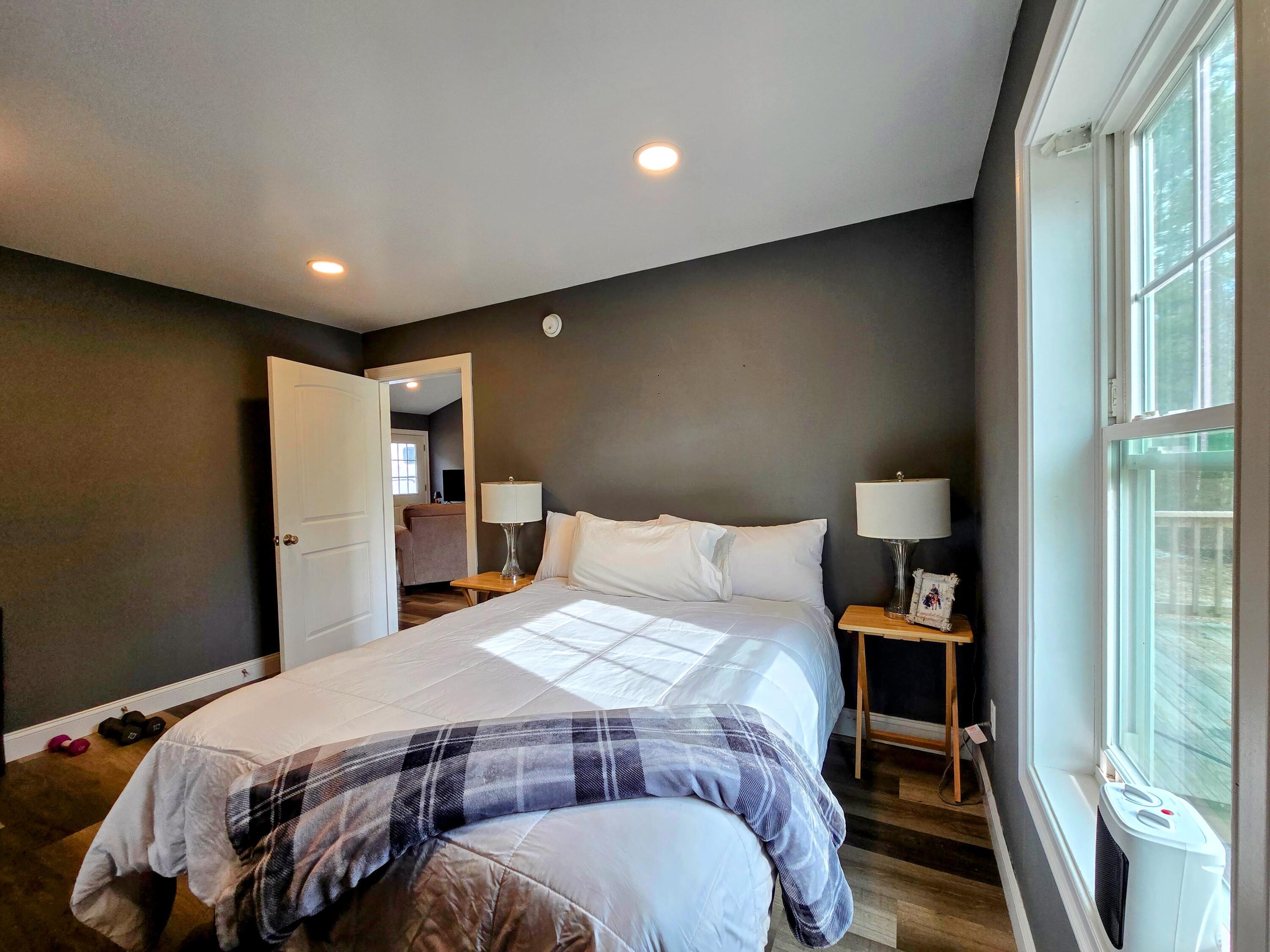 976 Park Street, Paris, ME, 04281