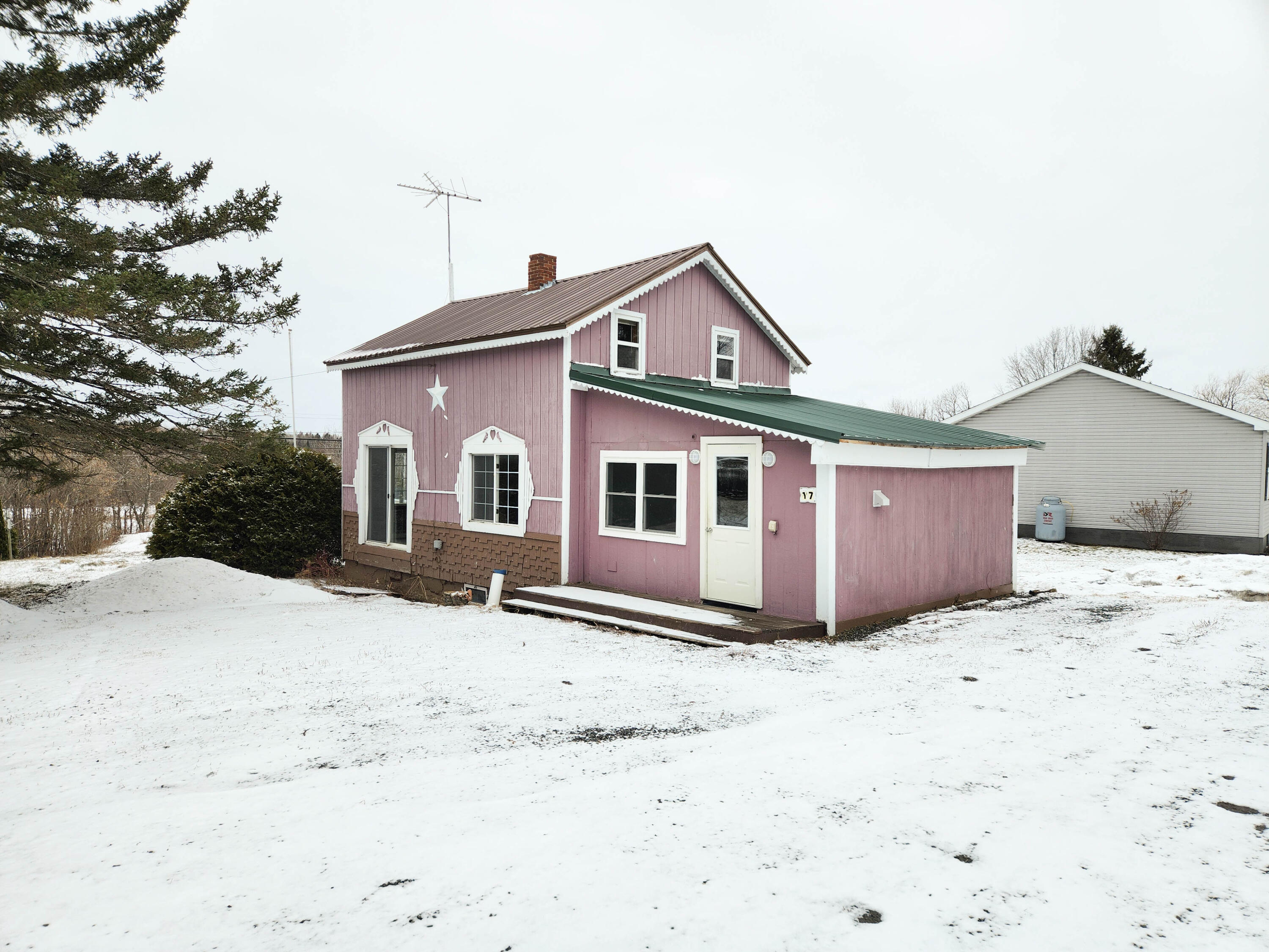 17 Washburn Road, Presque Isle, ME, 04769