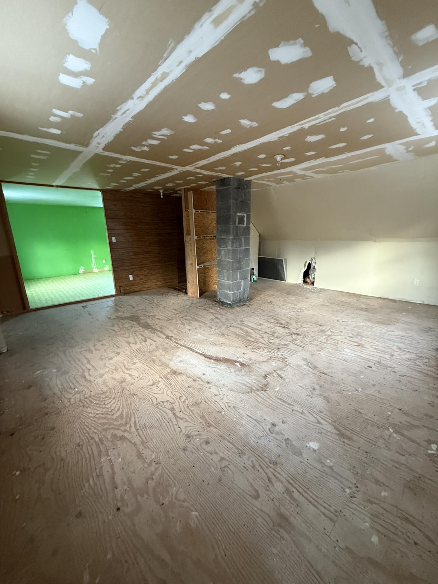 17 Walker Road, Mechanic Falls, ME, 04256