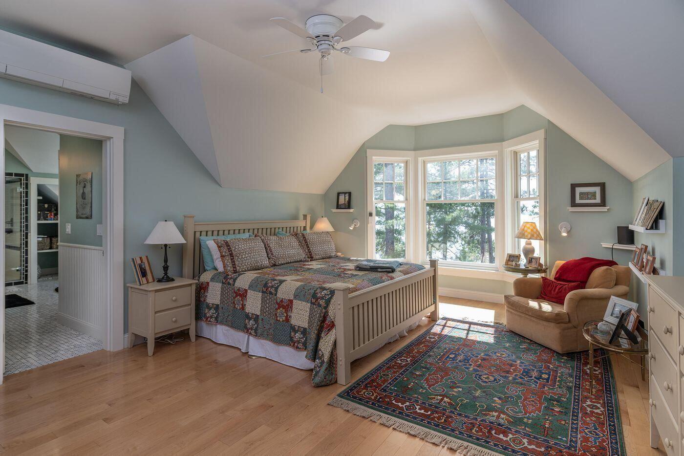 361 Cape Road, Raymond, ME, 04071 361 Cape Road, Raymond, ME, 04071