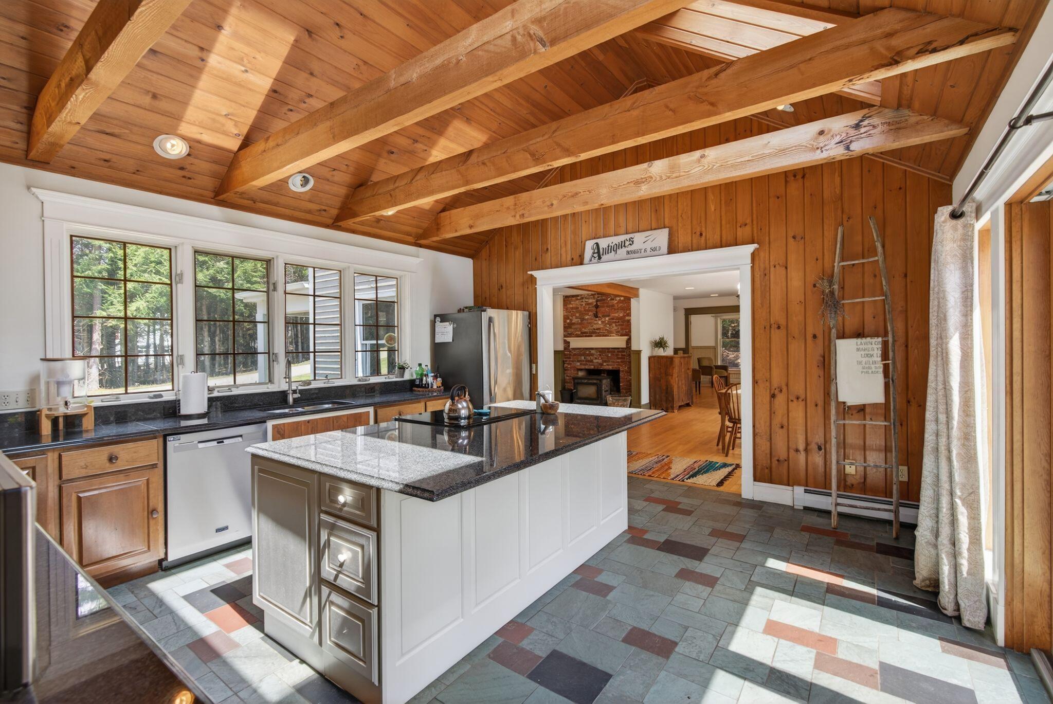 17 Richard Road, Gorham, ME, 04038