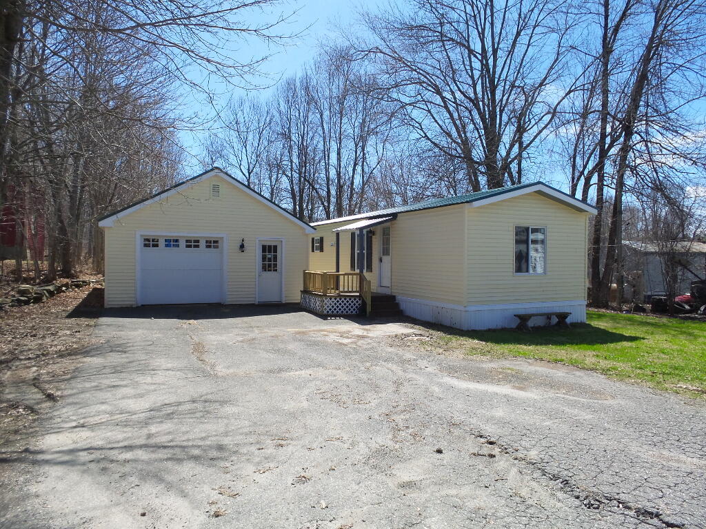 27 School Street, Guilford, ME, 04443