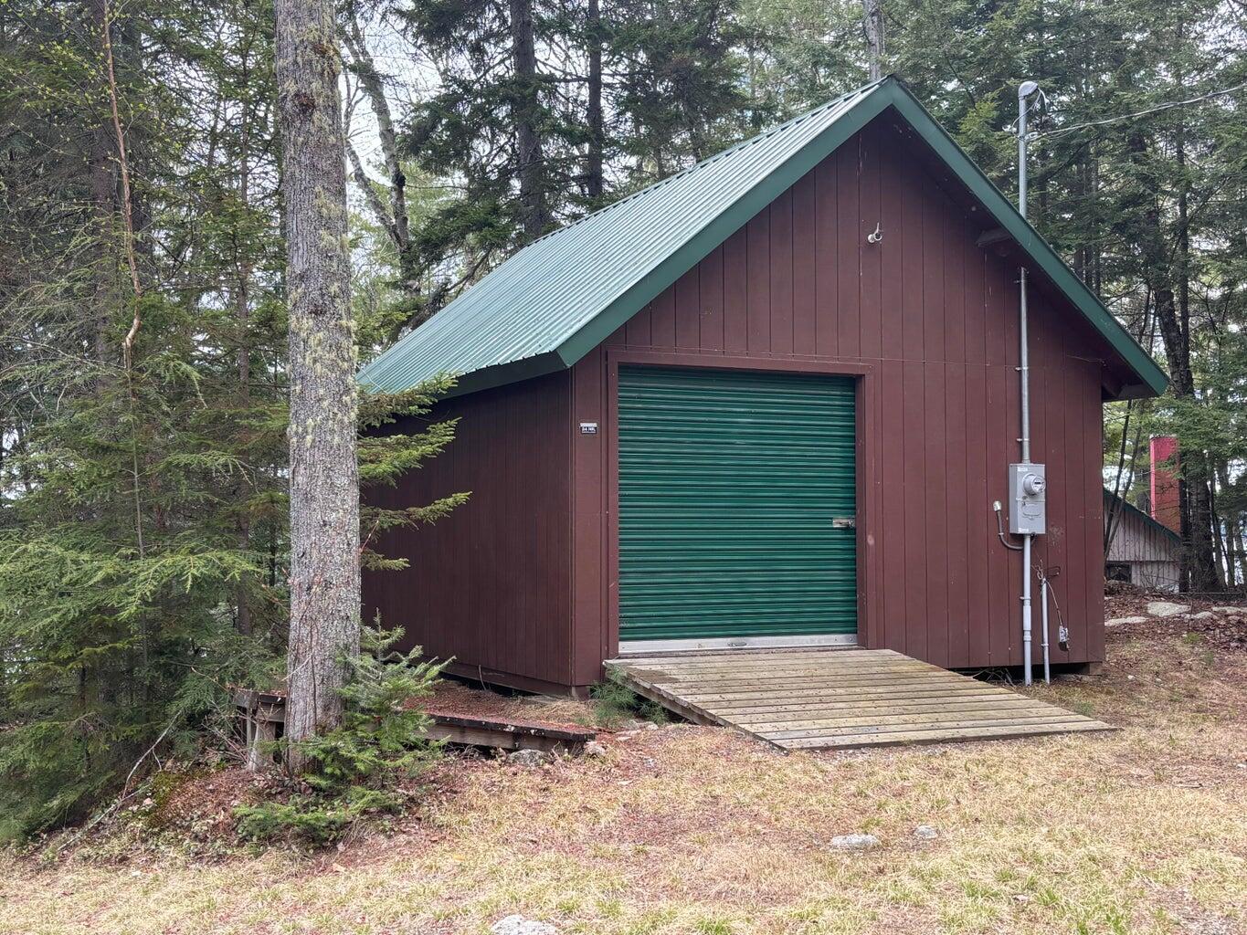 515 Rock Ridge Rd,Fire Road 17 Road, T1 R9 Wels, ME 04462 garage