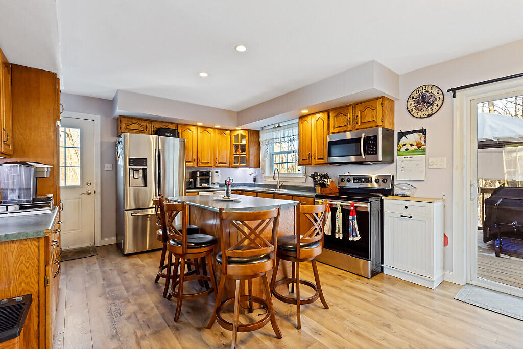 33 Belfast Augusta Road E, Searsmont, ME, 04973