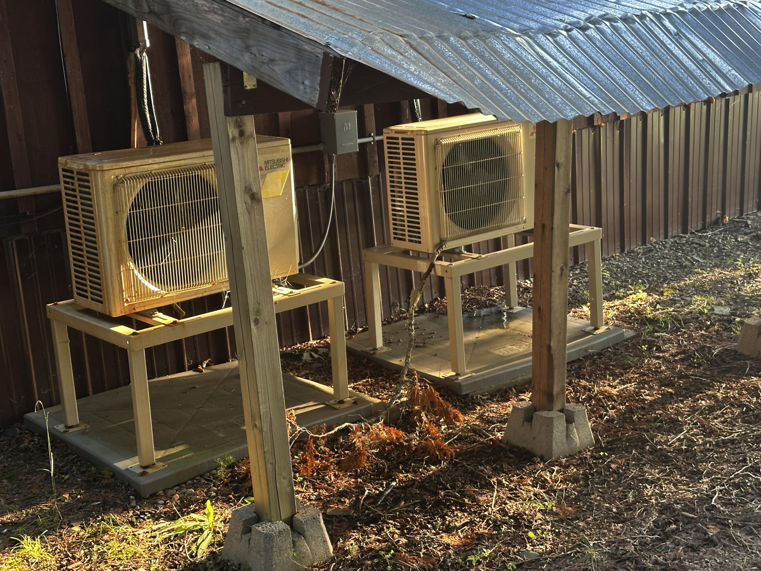 531 E Cottage Road, Portage Lake, ME 04768 heat pumps