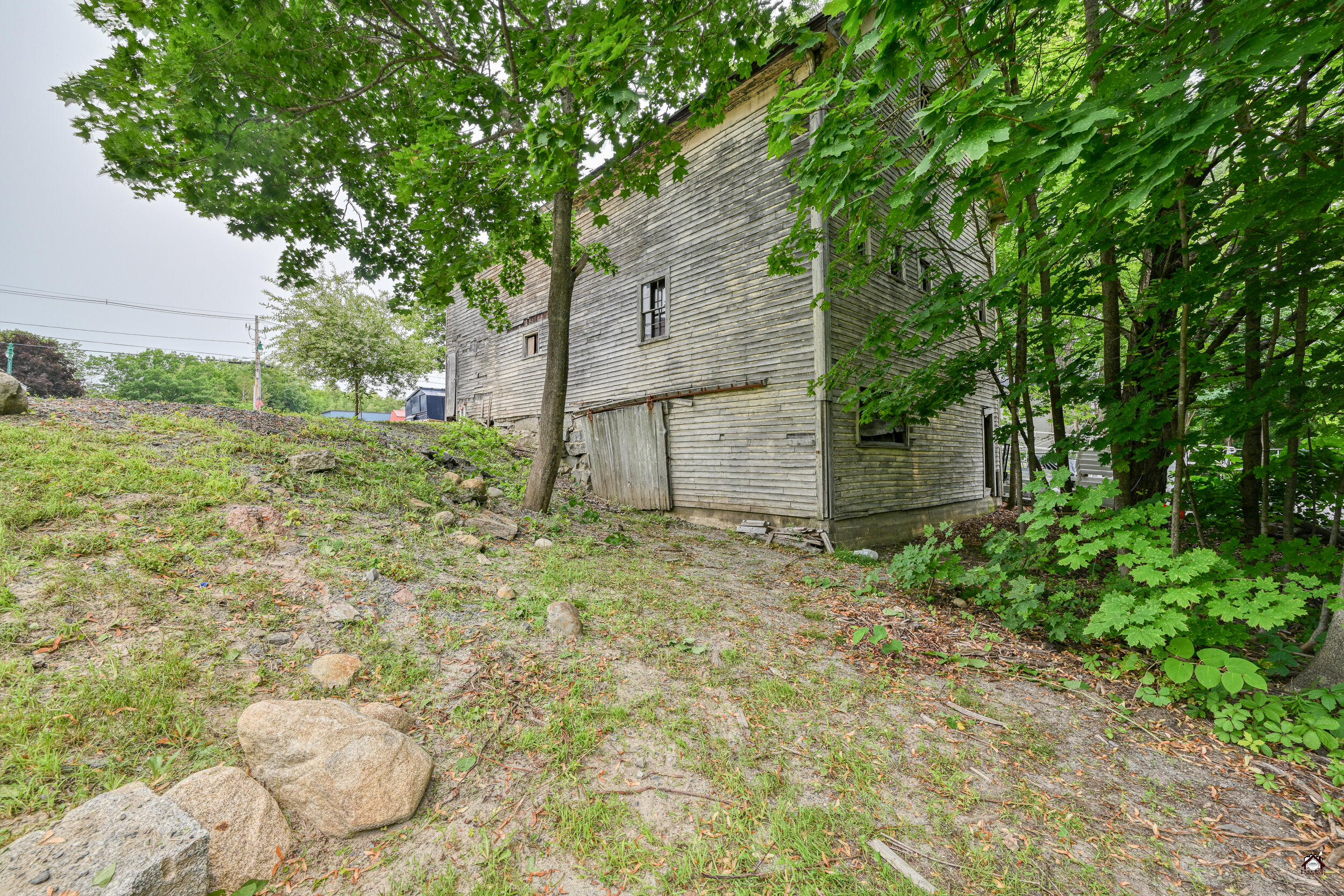 46 Main Street, Oakland, ME 04358 215-lp-114