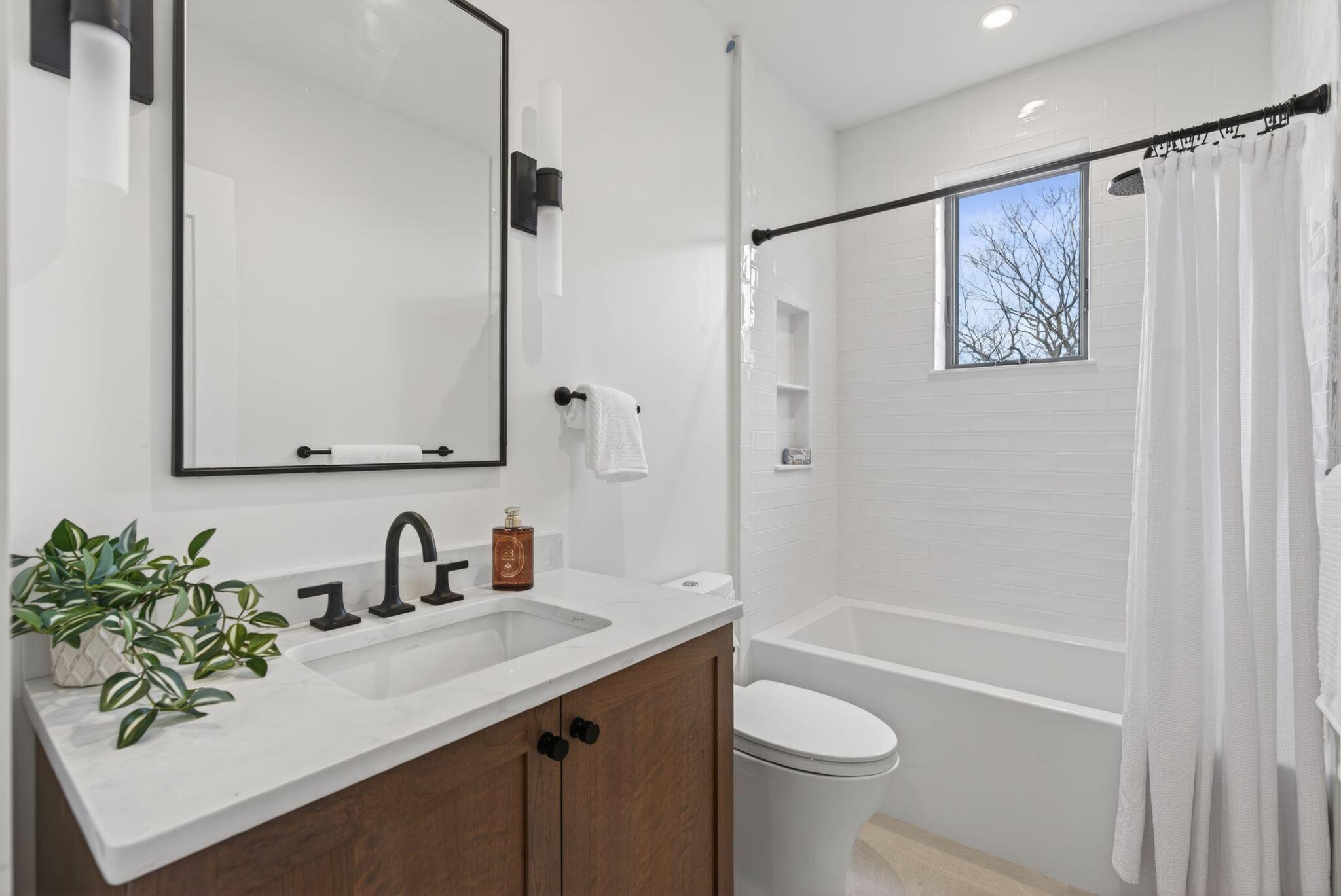 58 Cumberland Avenue UNIT 3, Portland, ME, 04101