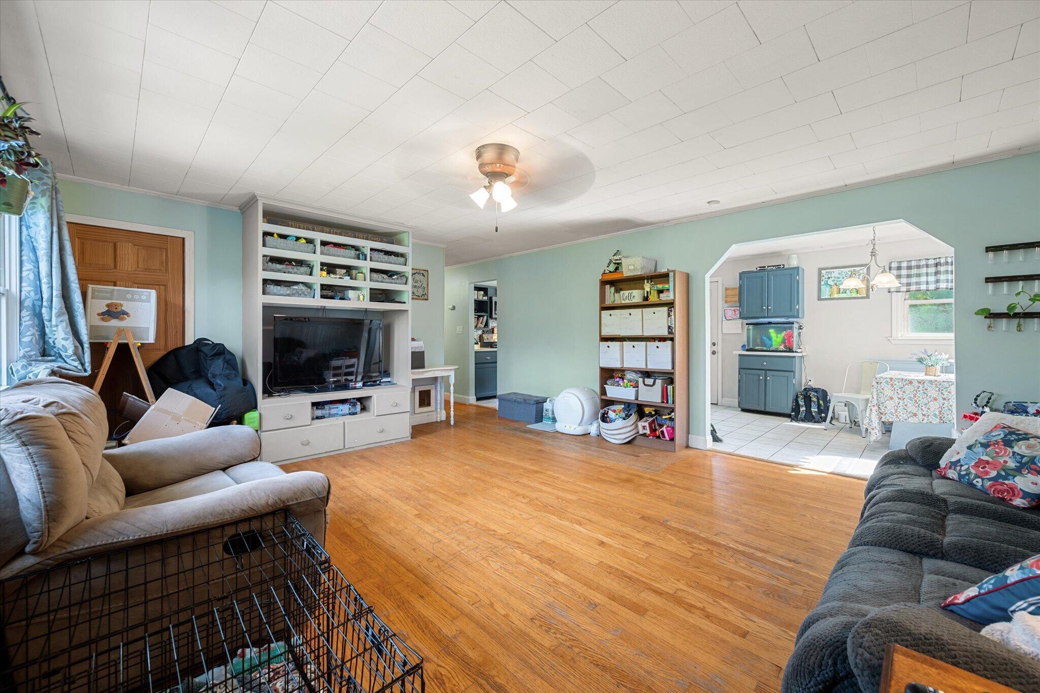 24 Coldbrook Road, Hampden, ME 04444 14-Living Room