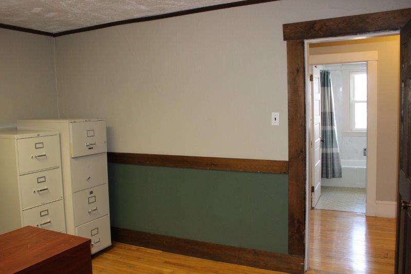 49 W Broadway, Lincoln, ME, 04457