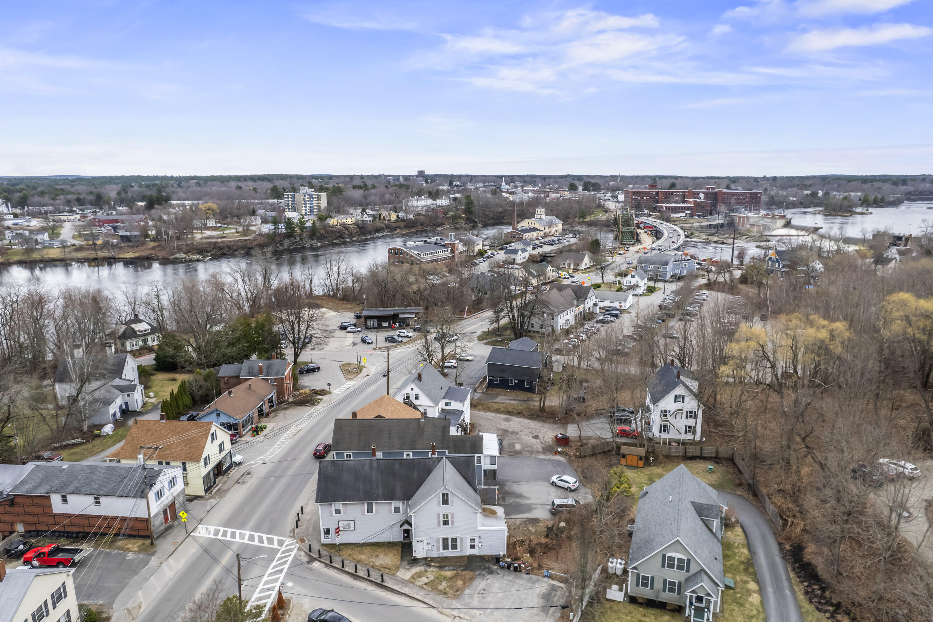 16 Main Street, Topsham, ME, 04086