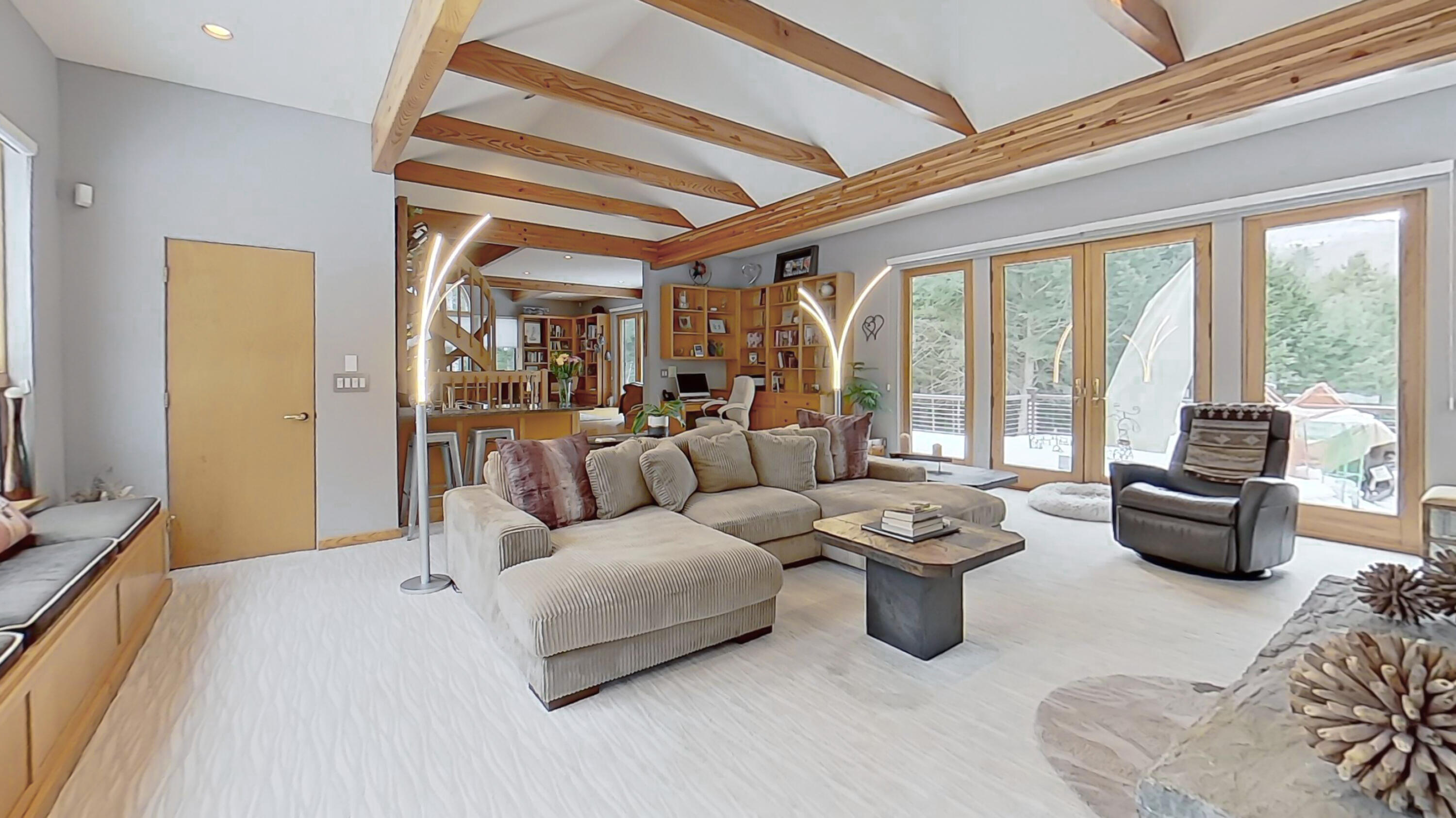 291 Molyneaux Road, Camden, ME, 04843
