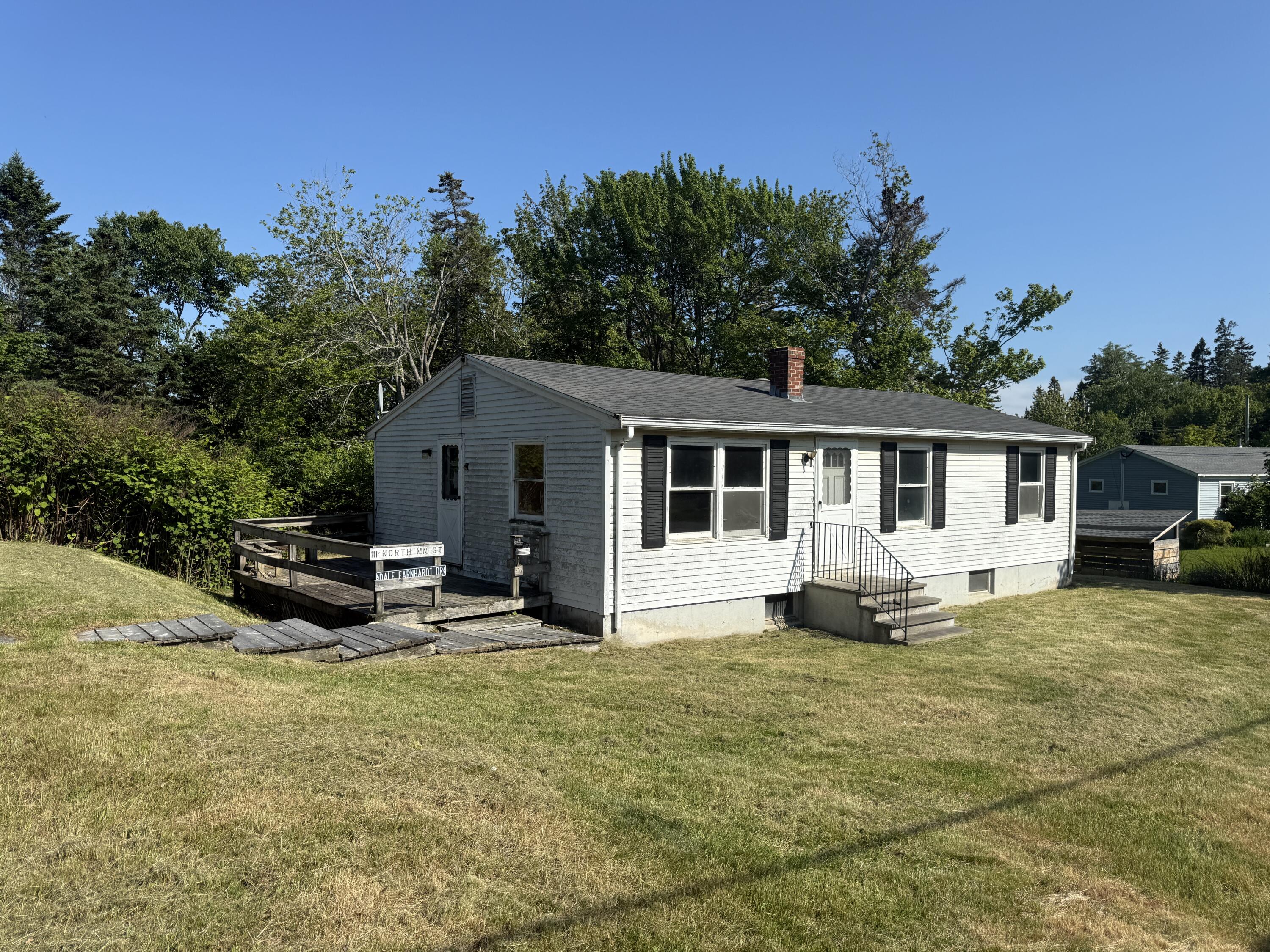 Photo of 111 Main Street Stonington ME 04681