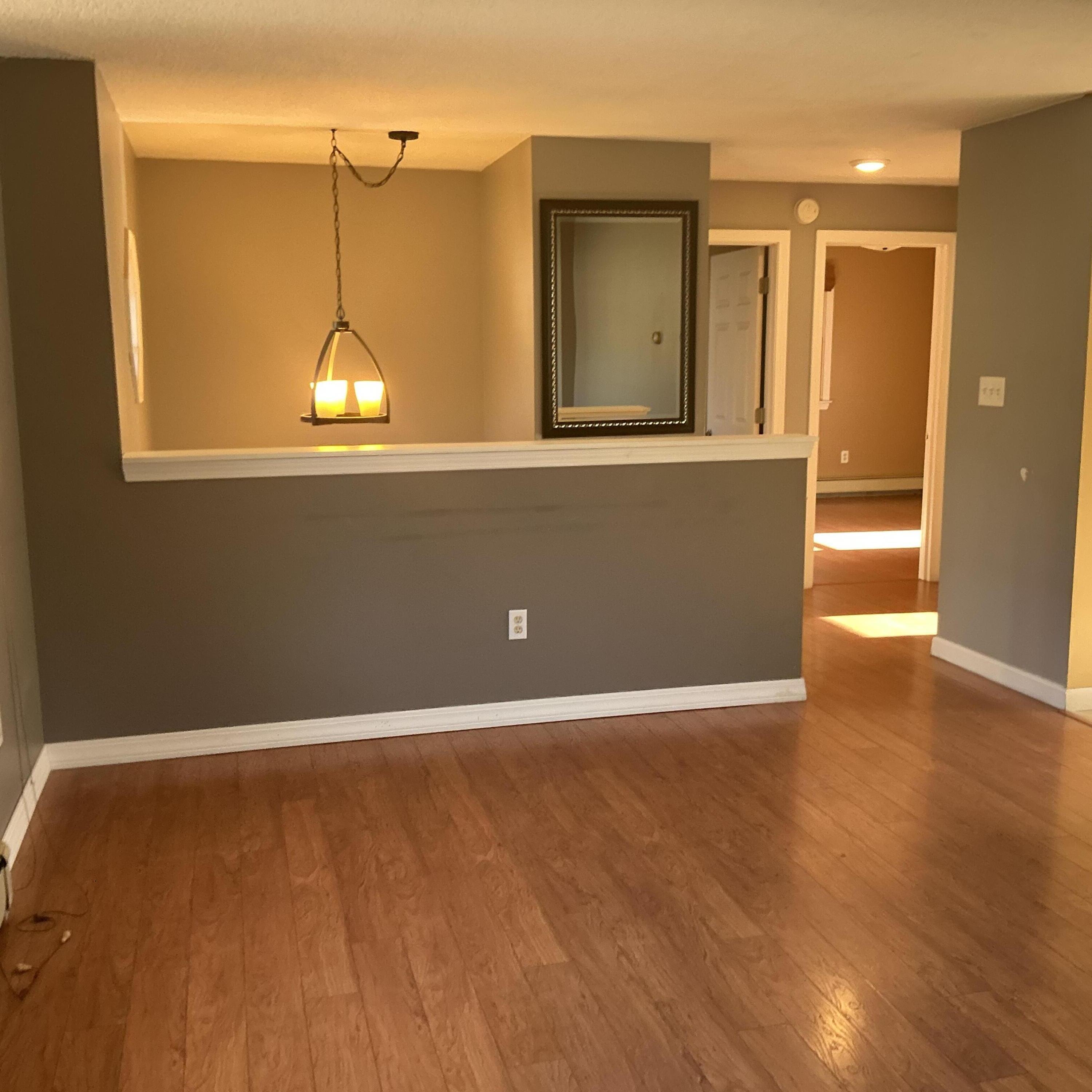 1 Carolyn Street, Topsham, ME, 04086