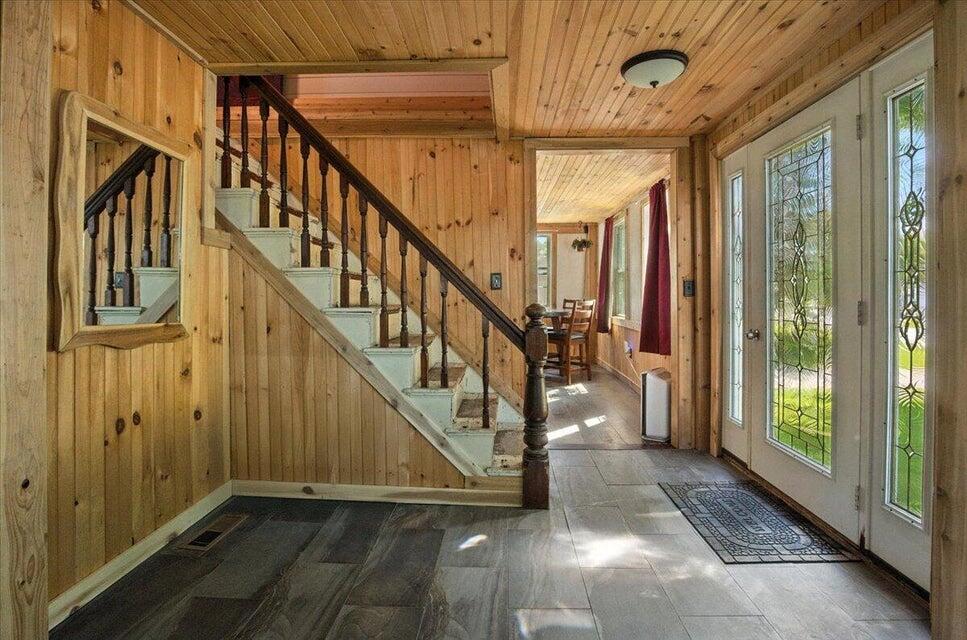817 Riverside Drive, Augusta, ME, 04330
