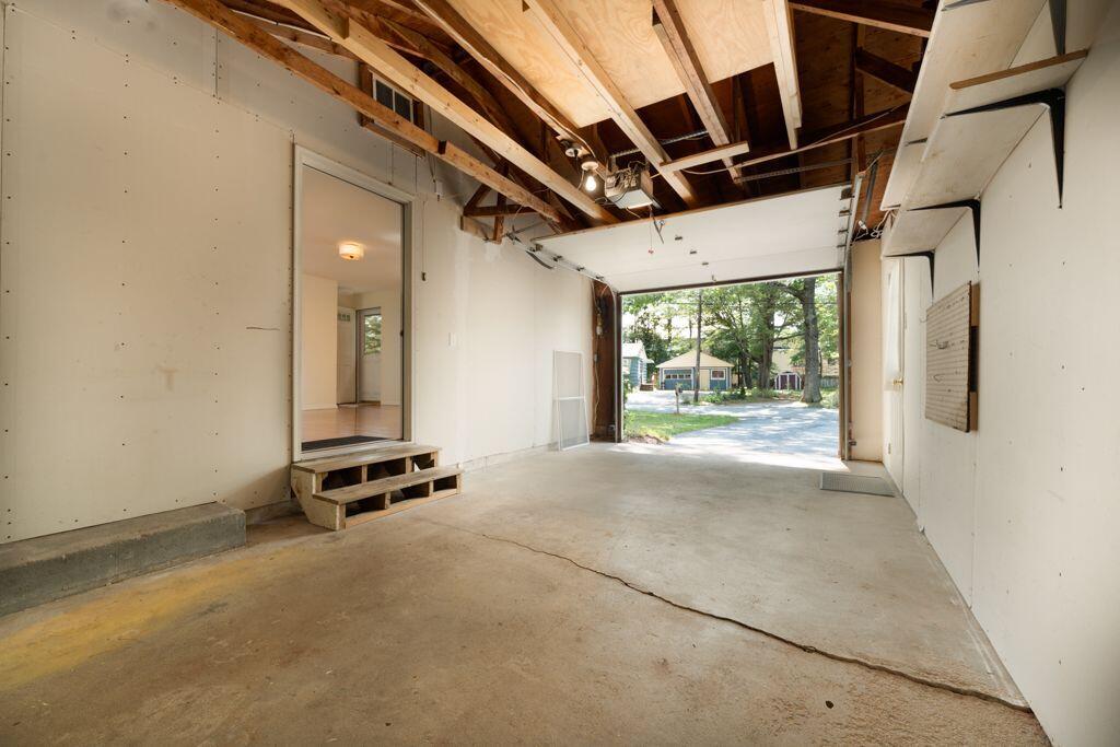 2 Forest Drive, Topsham, ME 04086 2 Forest Garage interior