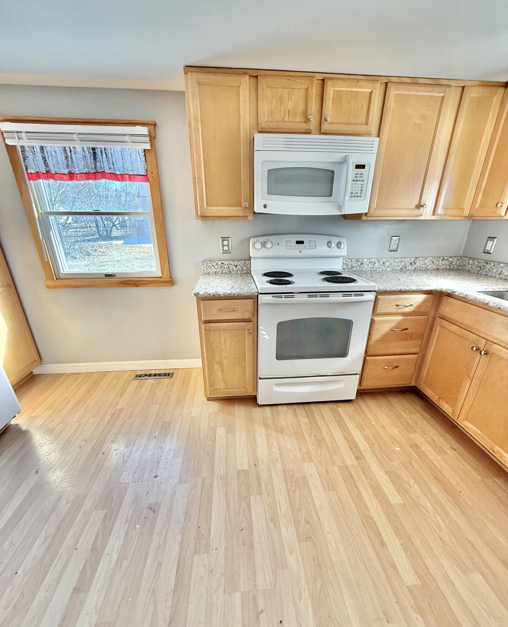 31 Delmont Street, Presque Isle, ME, 04769