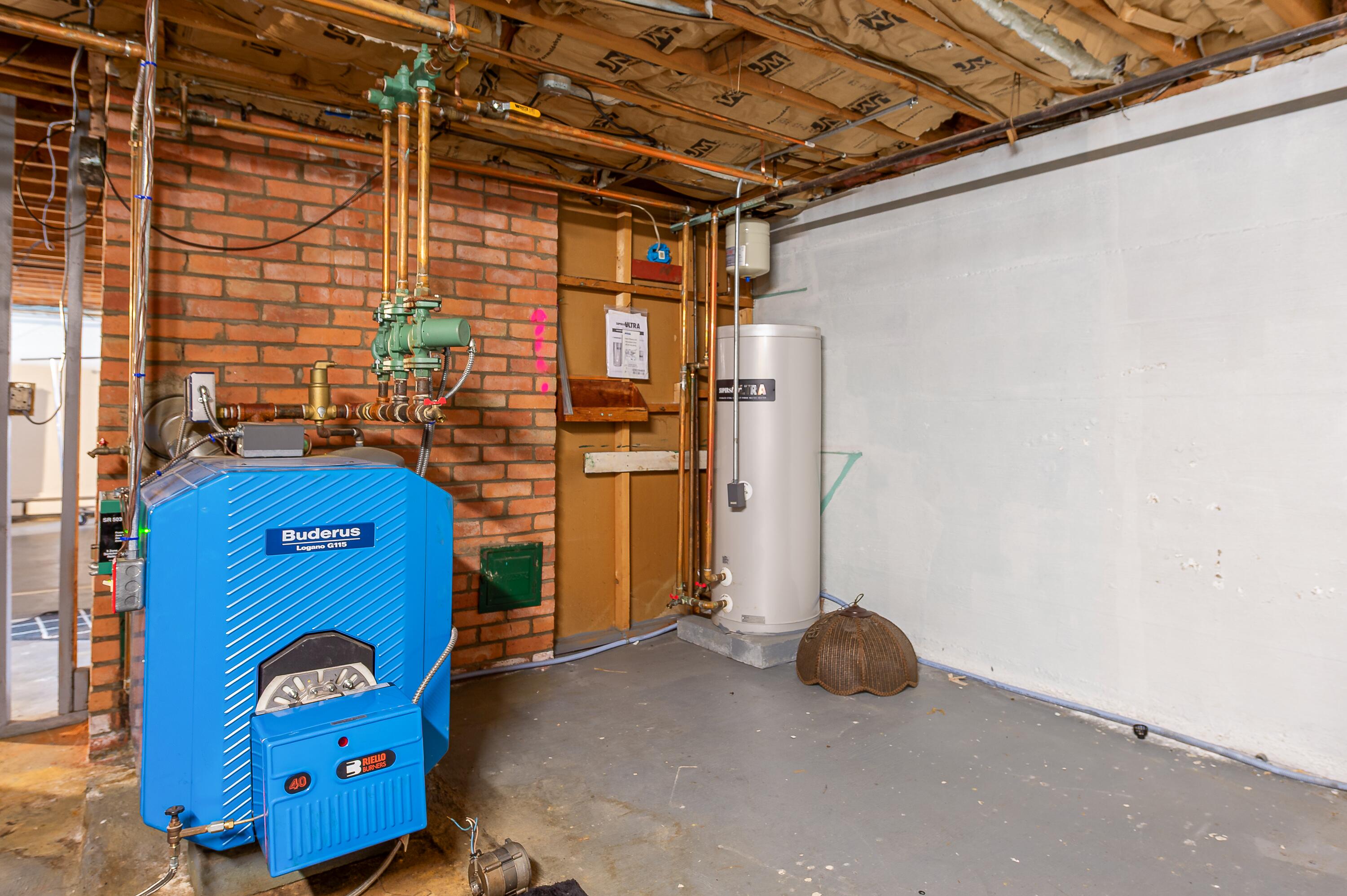 24 Highland Avenue, Lewiston, ME, 04240
