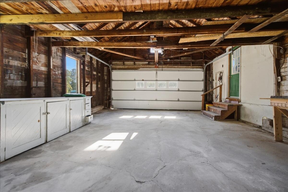 1827 Minot Avenue, Auburn, ME 04210 73-1-73