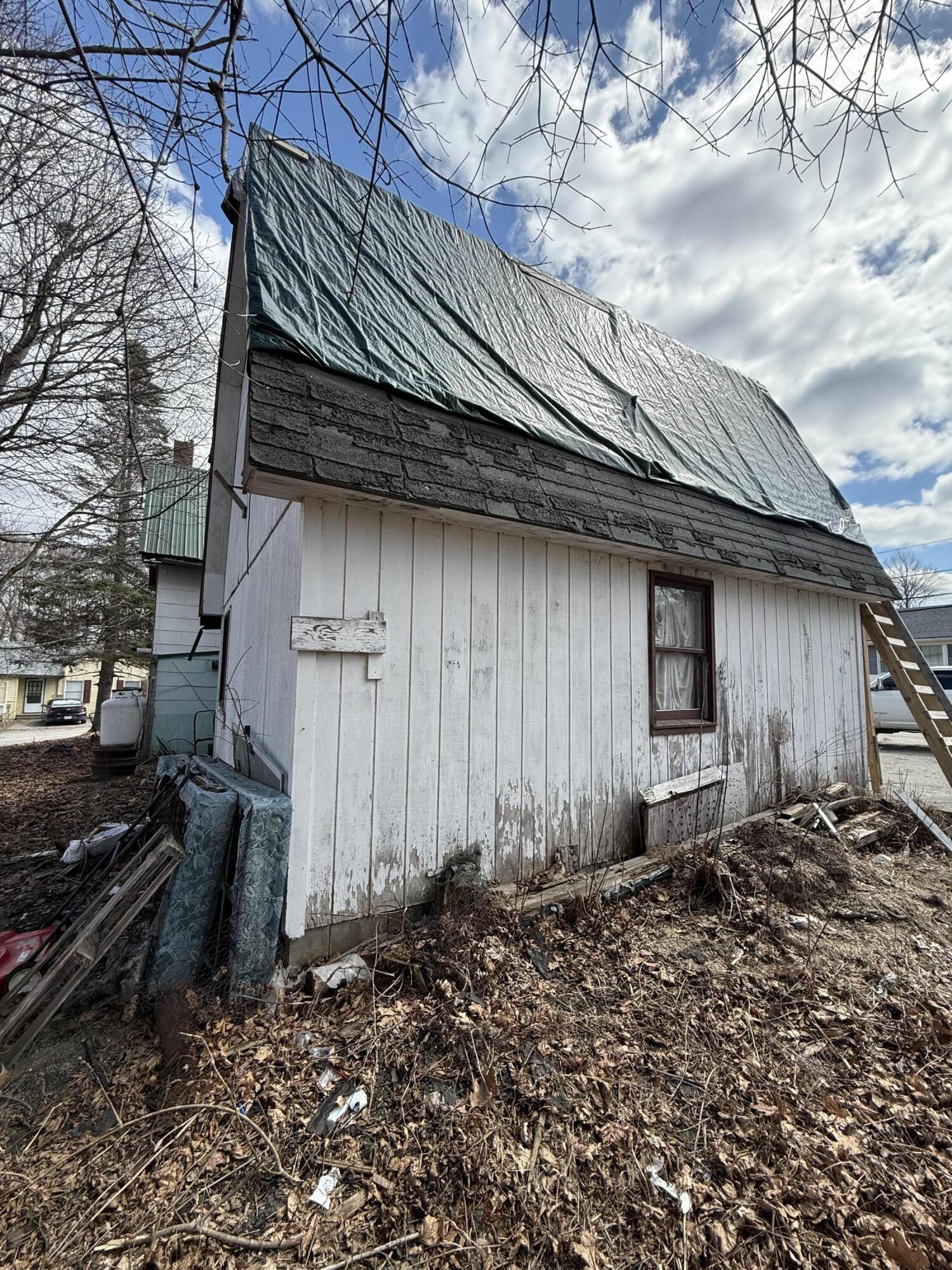 19 Perry Street, Lincoln, ME, 04457