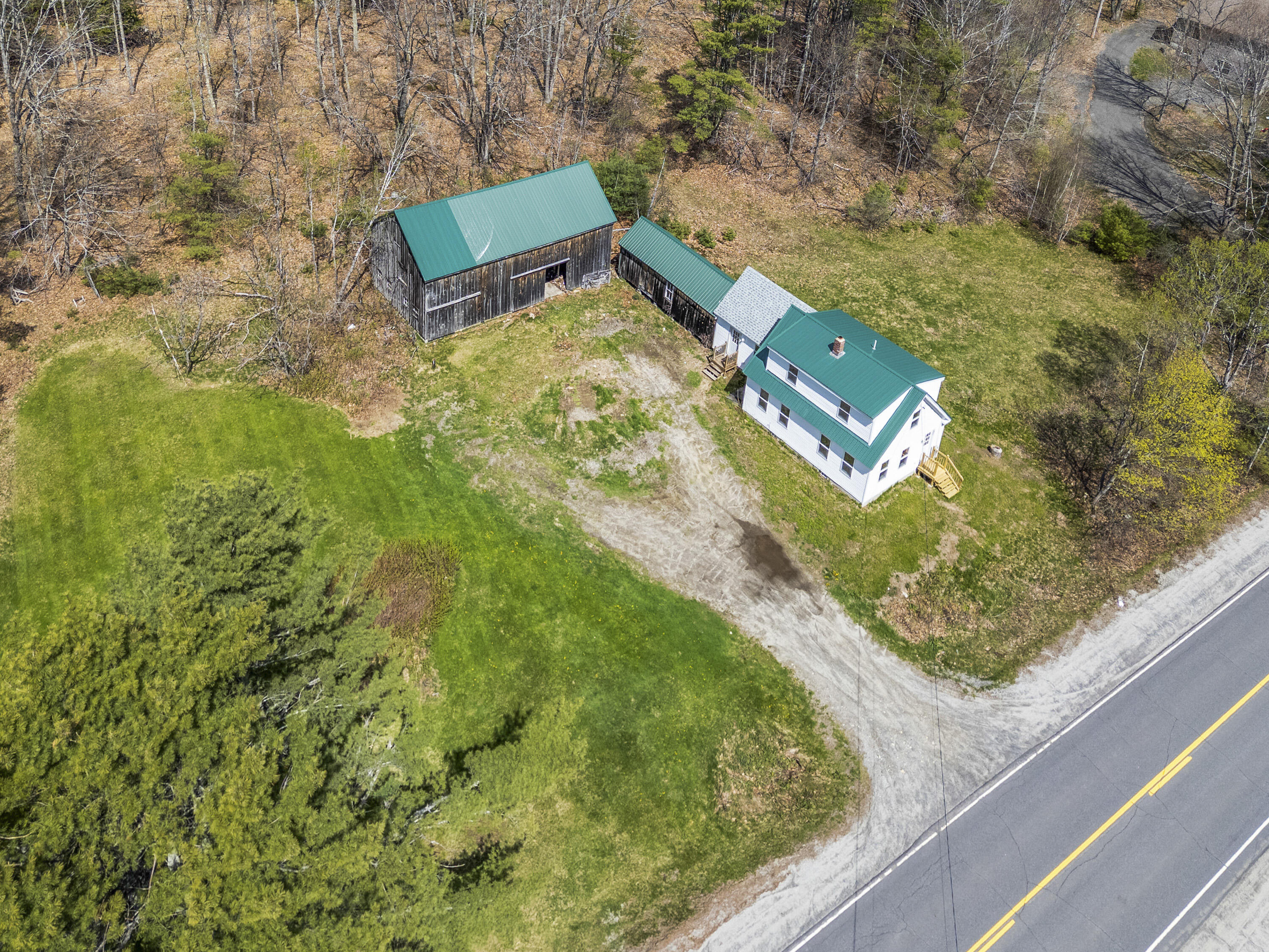 222 River Road, Richmond, ME, 04357