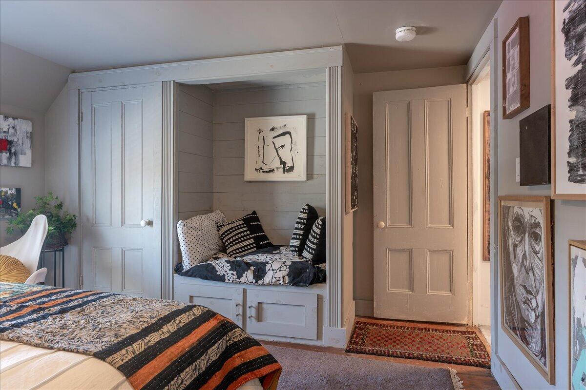 17 Mountain Street, Camden, ME, 04843