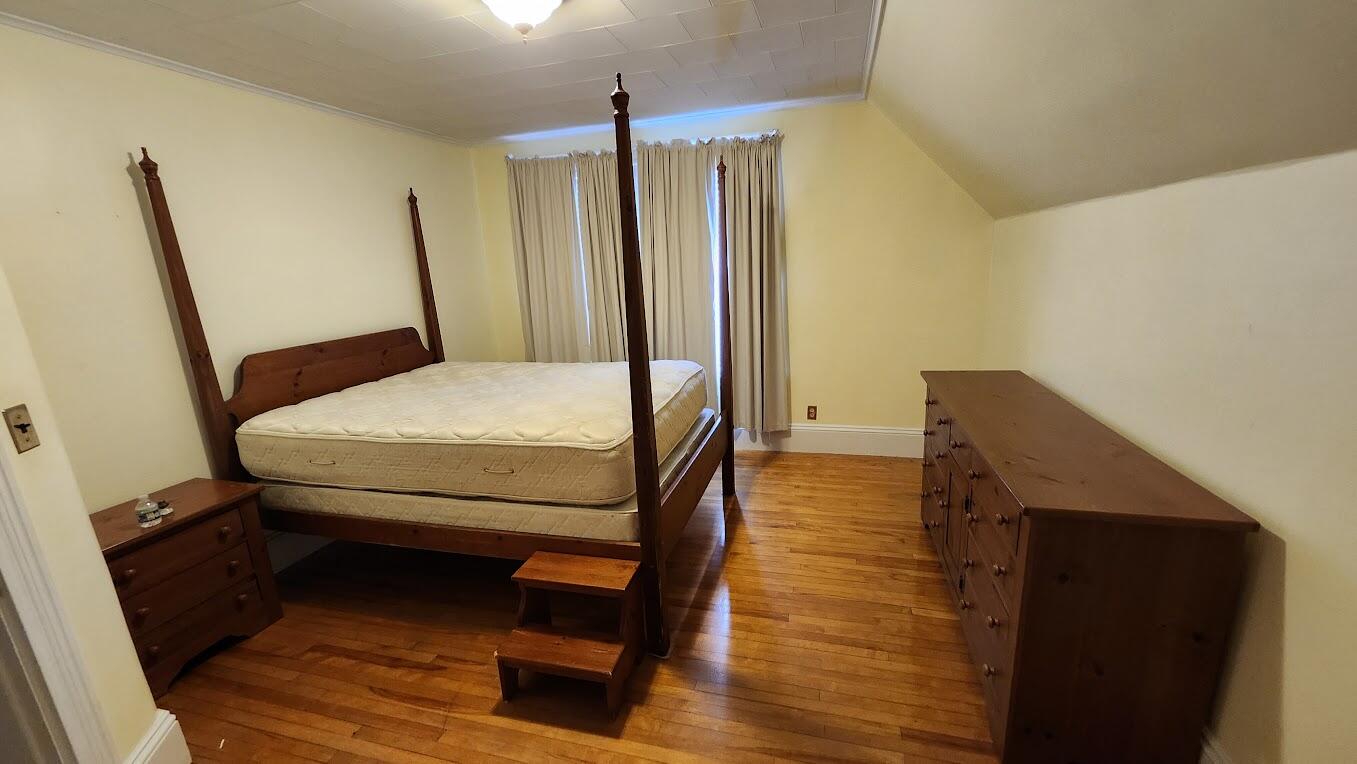 17 Bates Street, Millinocket, ME, 04462