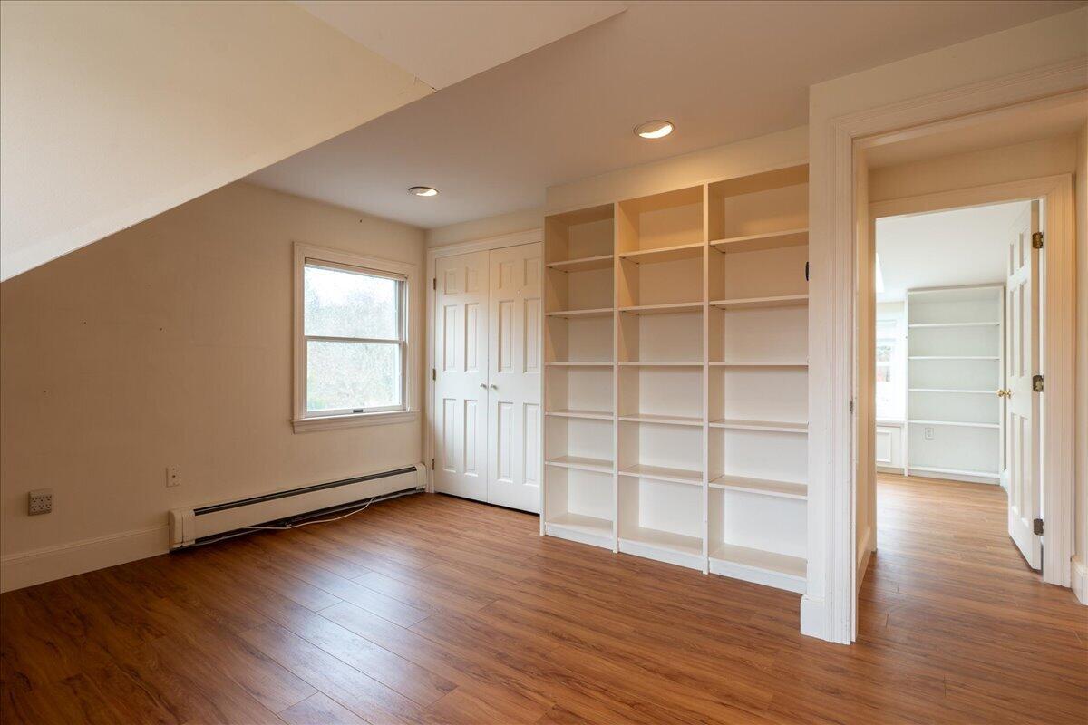 200 Mistic Avenue, Rockport, ME, 04856