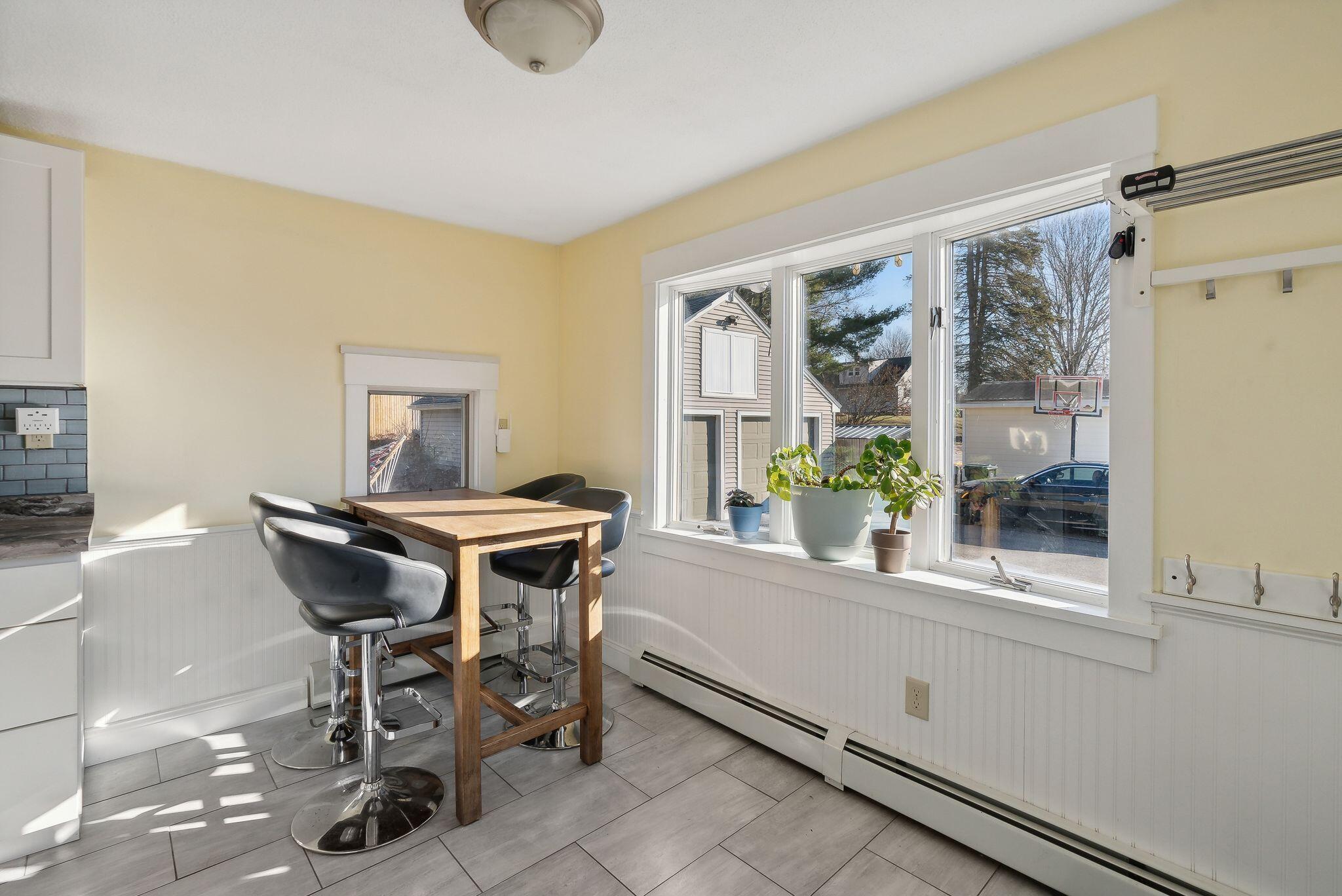 81 Maple Avenue