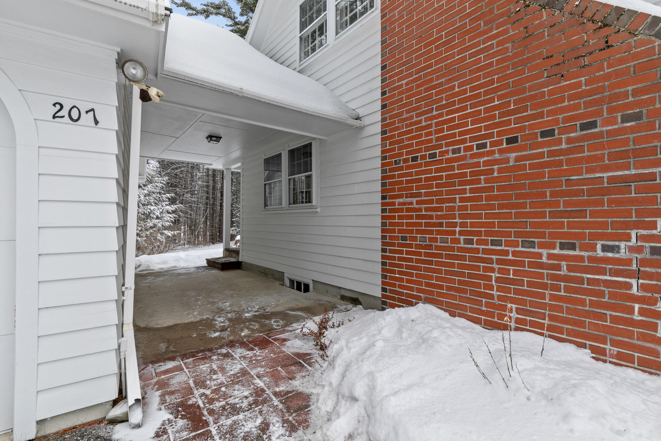 207 N High Street, Bridgton, ME, 04009