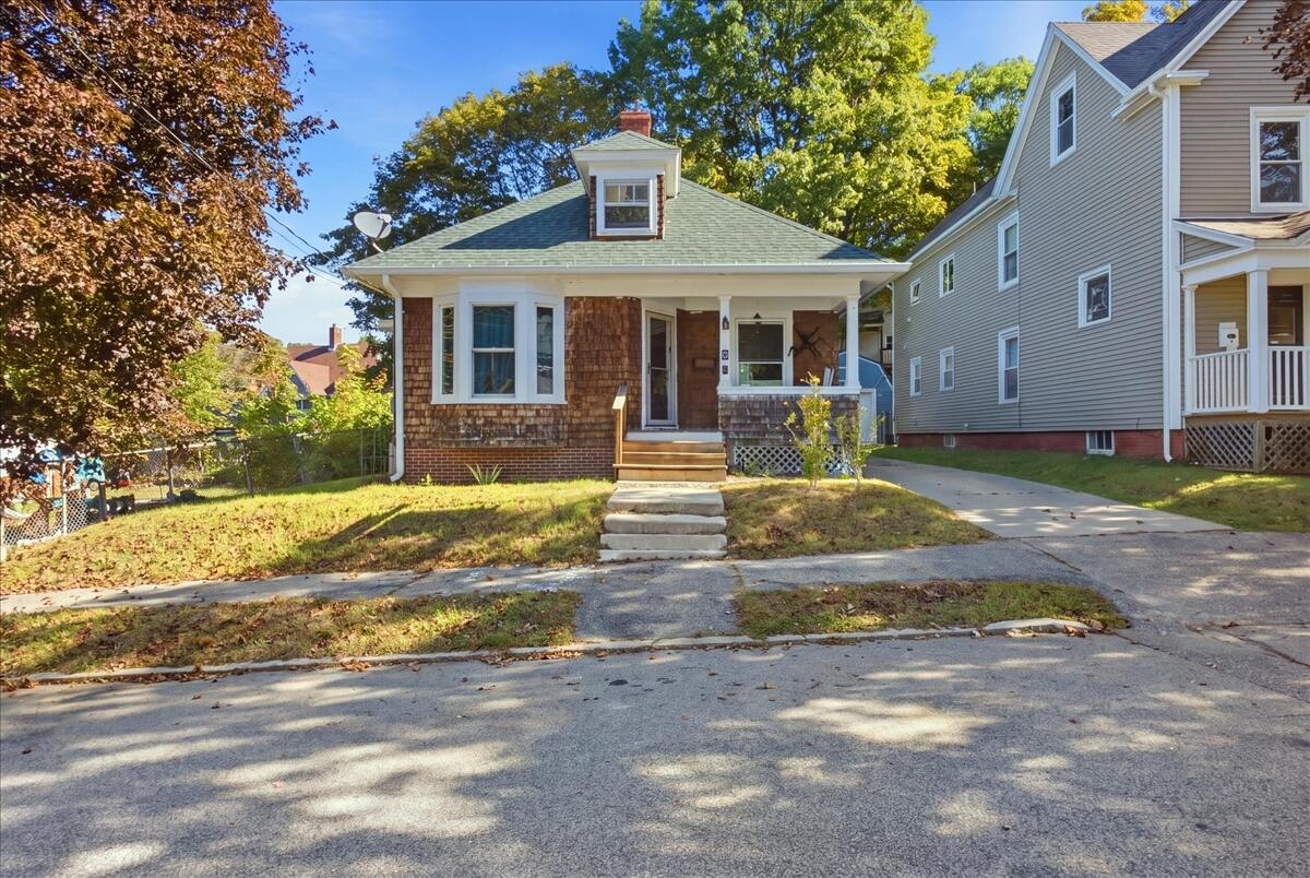 Photo of 6 Harris Street Auburn ME 04210