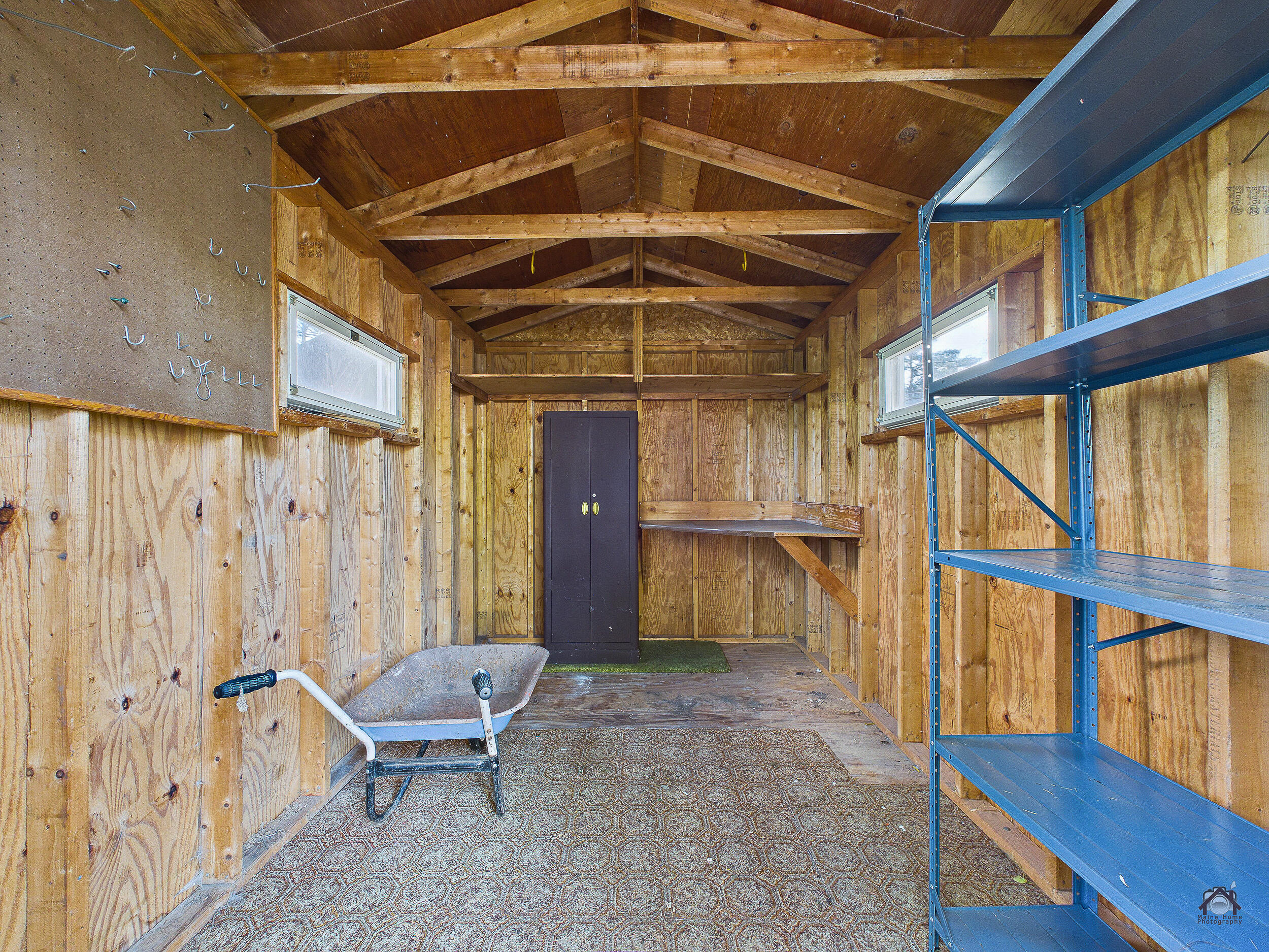 shed inide