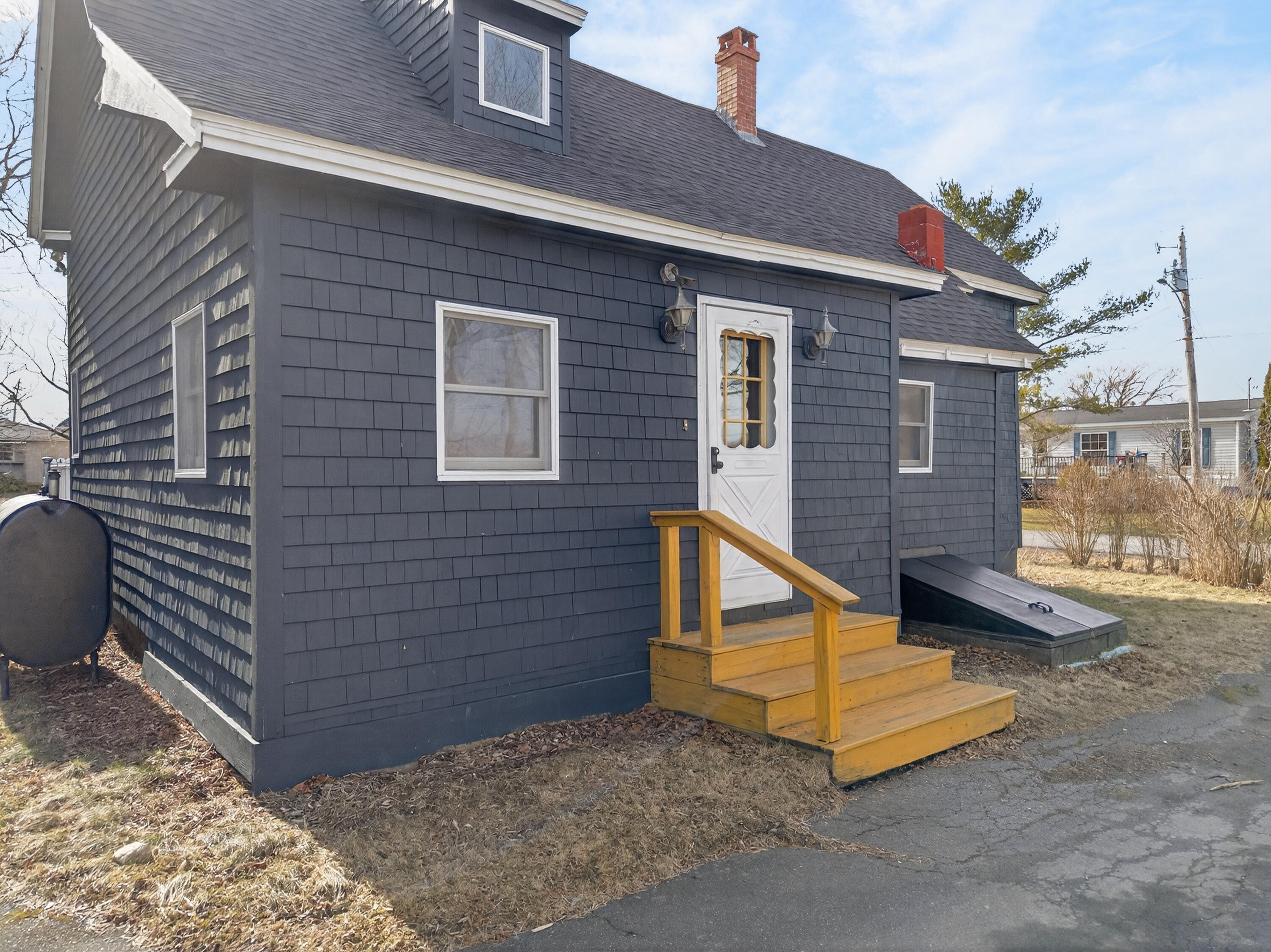 8 Autumn Street, Rockland, ME, 04841