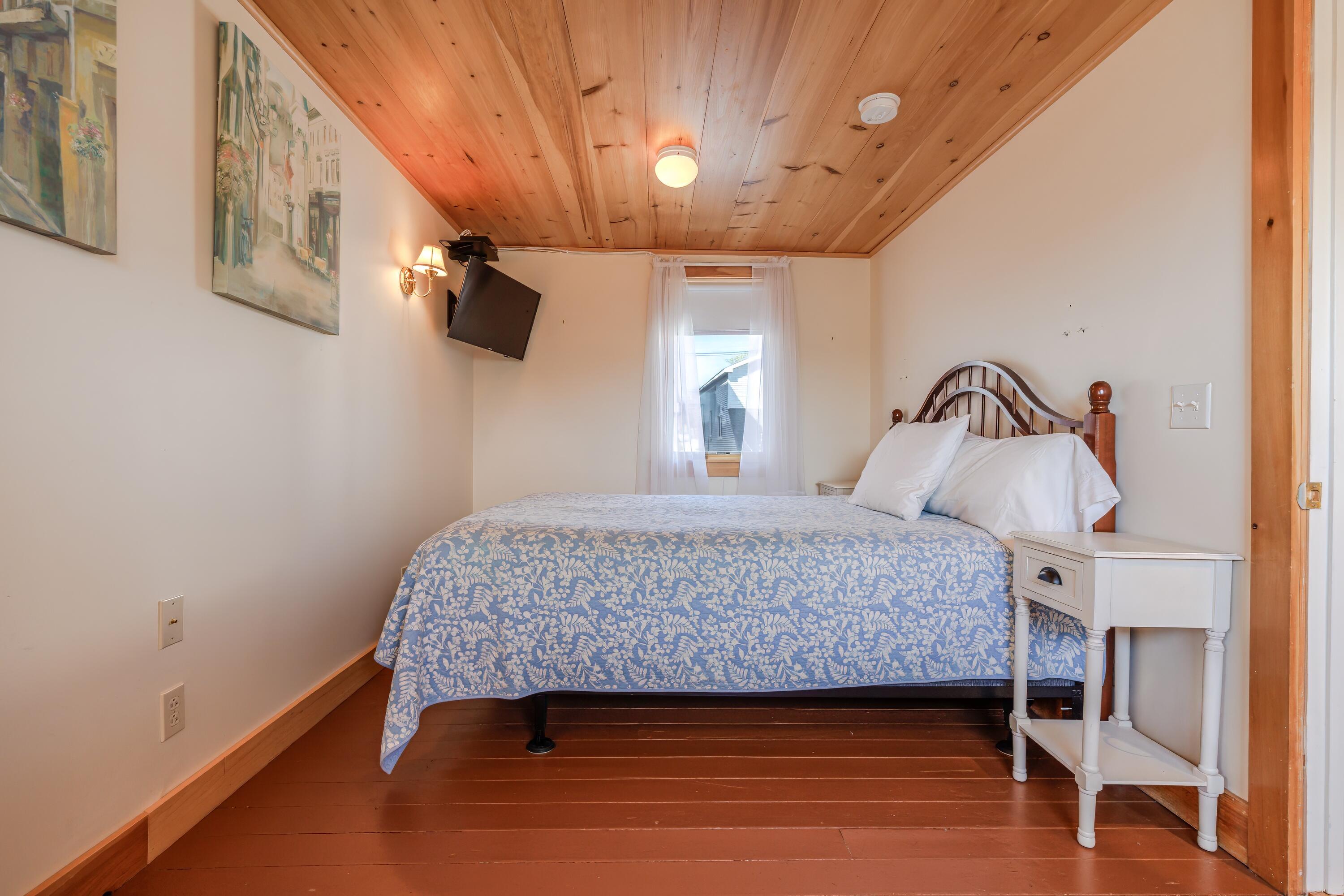 6 Sea Street, Northeast Harbor, Mount Desert, ME, 04662