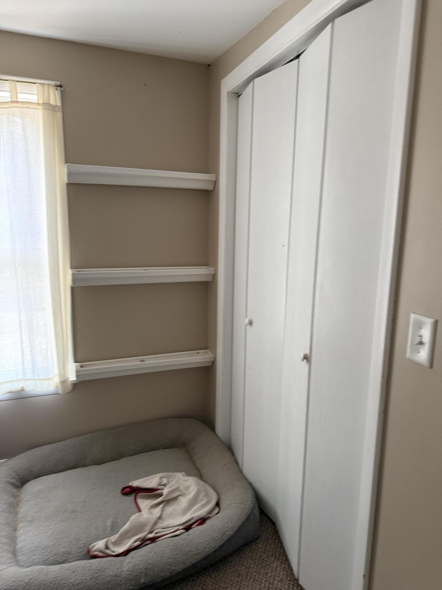 123 County Road, Milford, ME, 04461