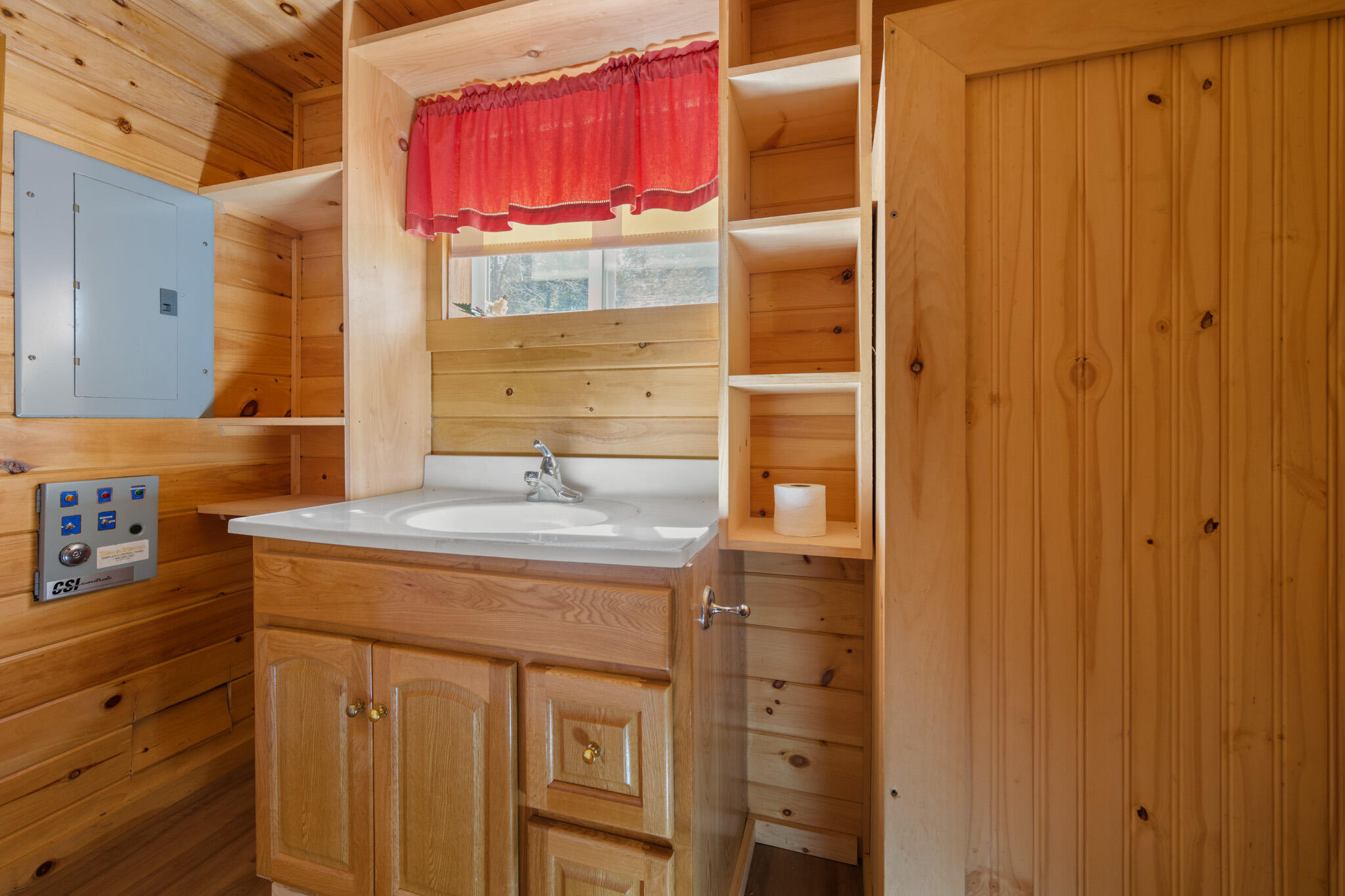 37 Petite Drive, Lincoln, ME, 04457