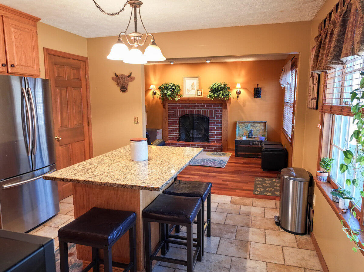 11 Kensington Terrace, Lewiston, ME, 04240