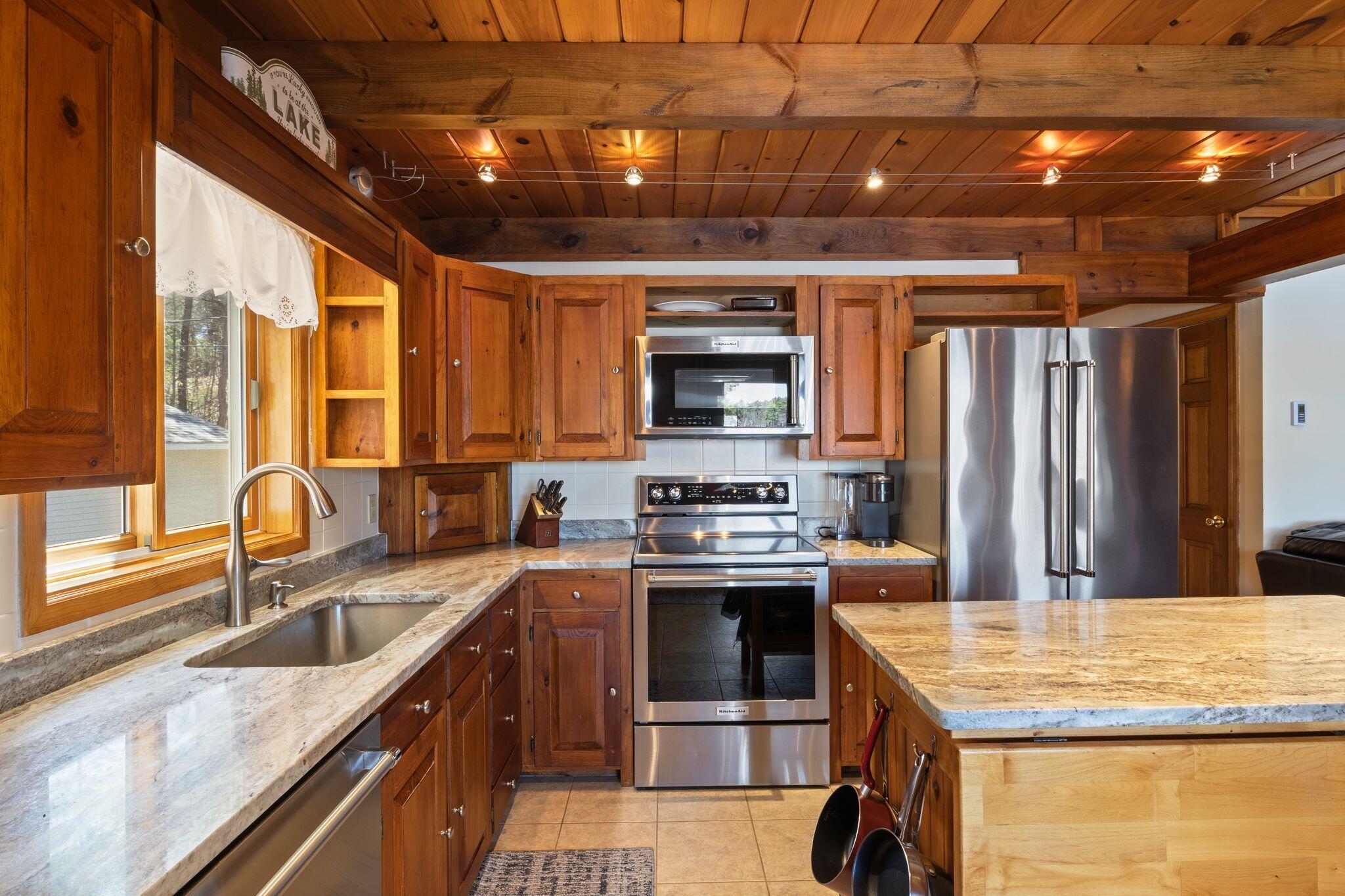 325 Concord Lane, Wakefield, NH, 03830