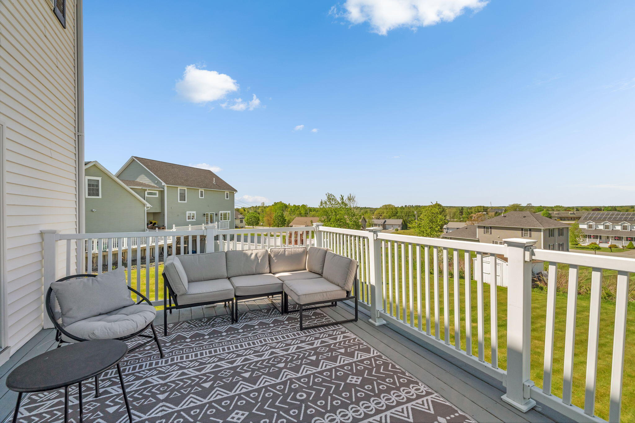 26-web-or-mls-40-hillview-dr