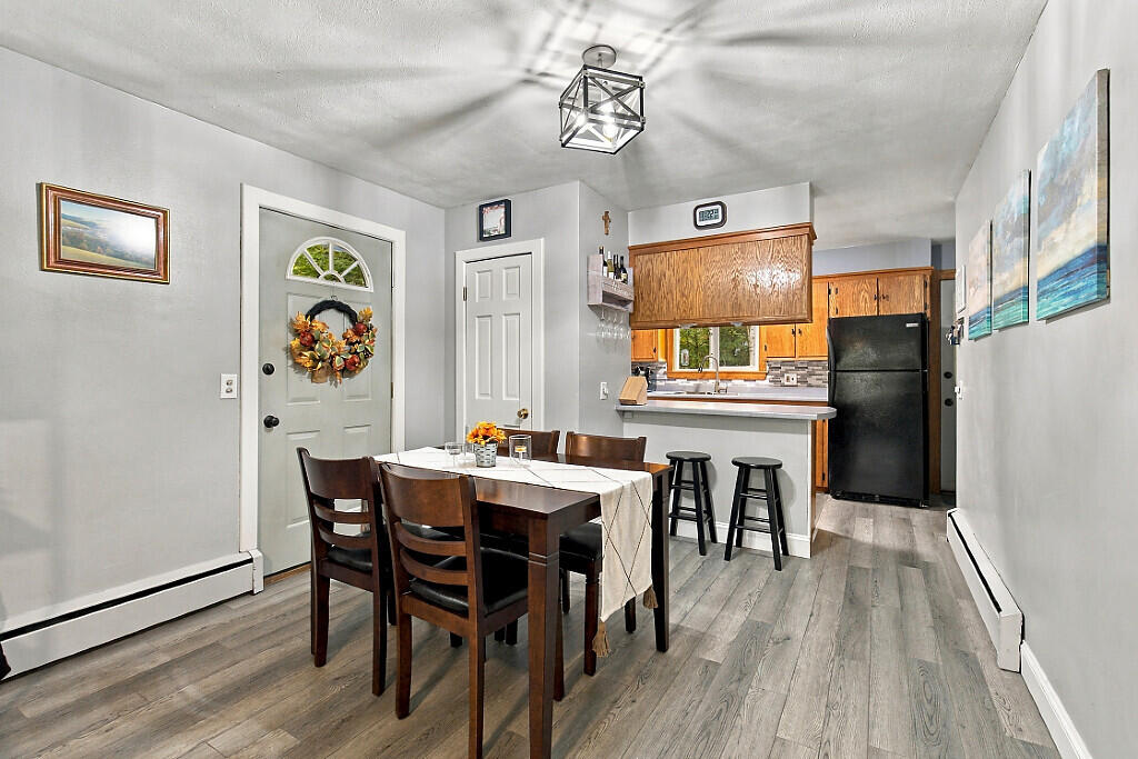 14 Windsor Terrace, Farmingdale, ME 04344 20_BP5A5704_DxO_mls