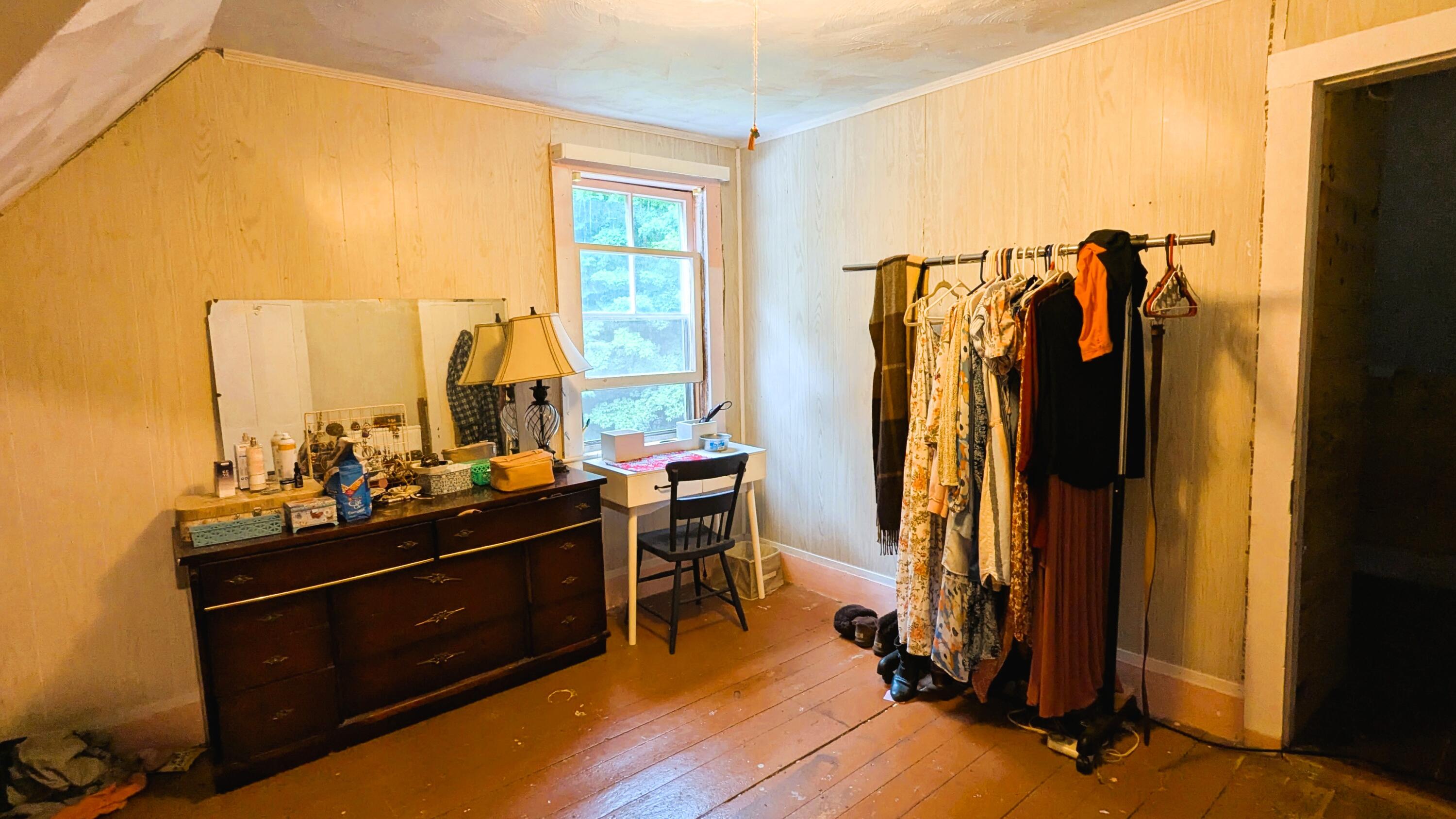 29 Kents Hill Road, Wayne, ME, 04284