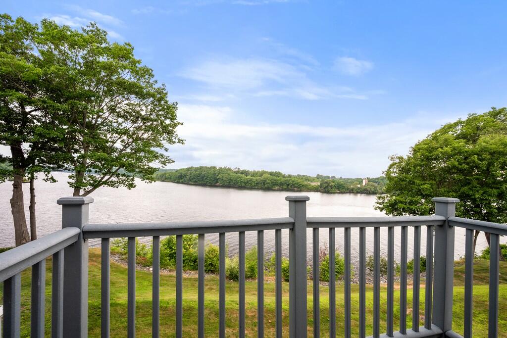 15 Harbor Drive UNIT 15, Brewer, ME, 04412