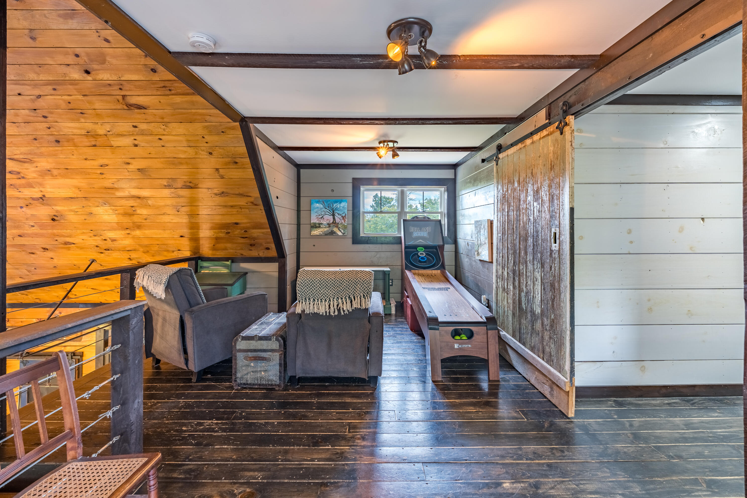 42 East Oxford Road, Paris, ME, 04281