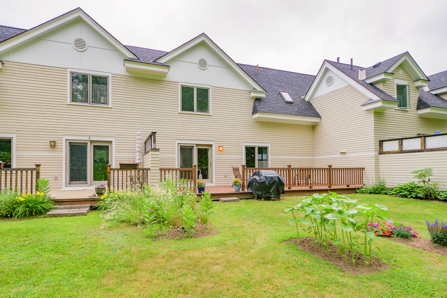 20B Springbrook Drive, #TH-6, Belfast, ME 04915 20B Springbrook Drive 18-(ZF-1996-83945-