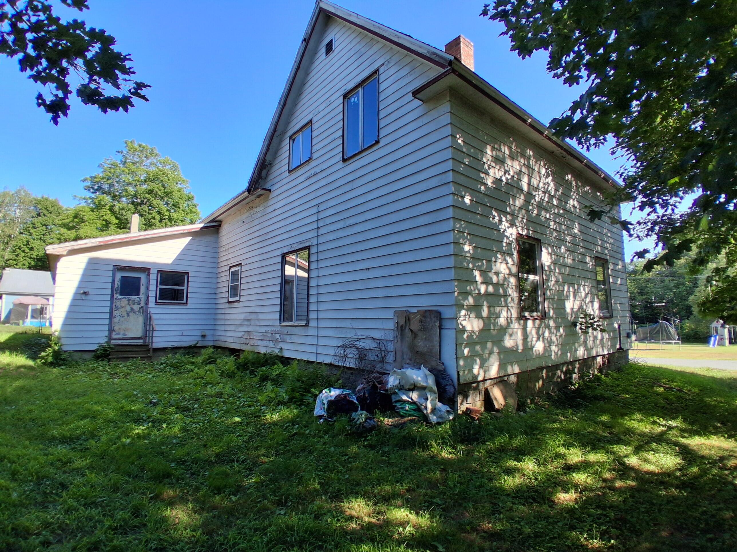 12 Jones Street, Madison, ME, 04950