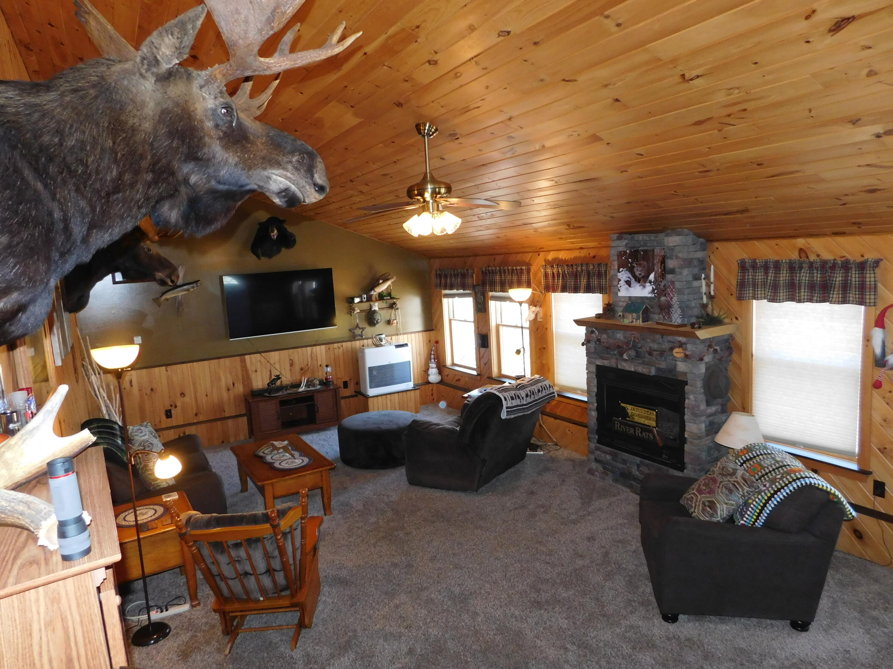 557 Enfield Road, Lincoln, ME, 04457